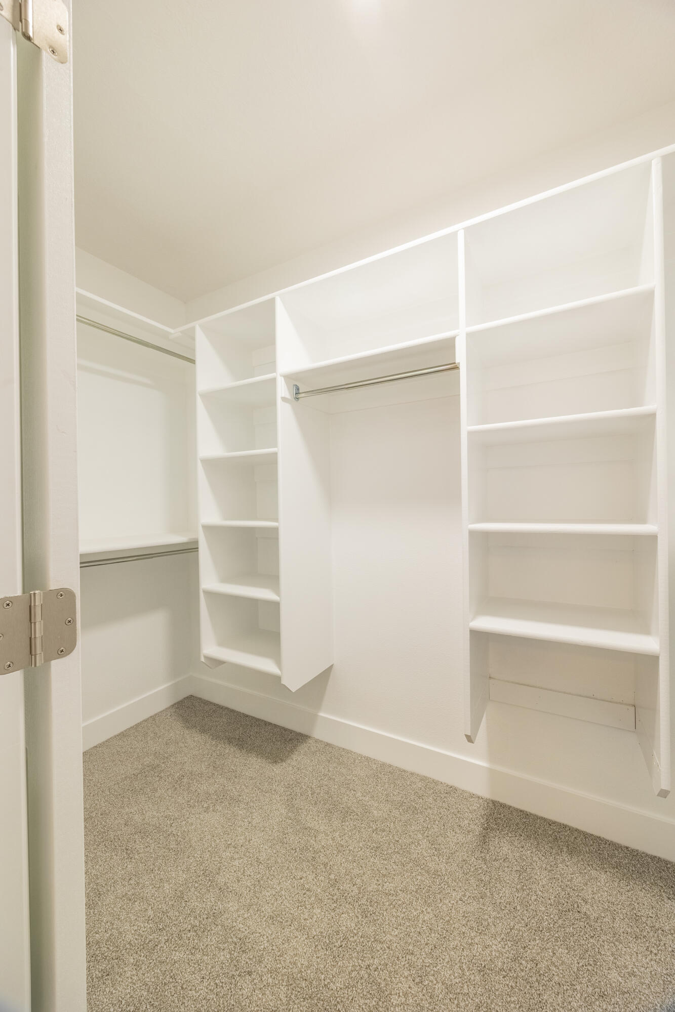 ROYAL OAKS - Residential