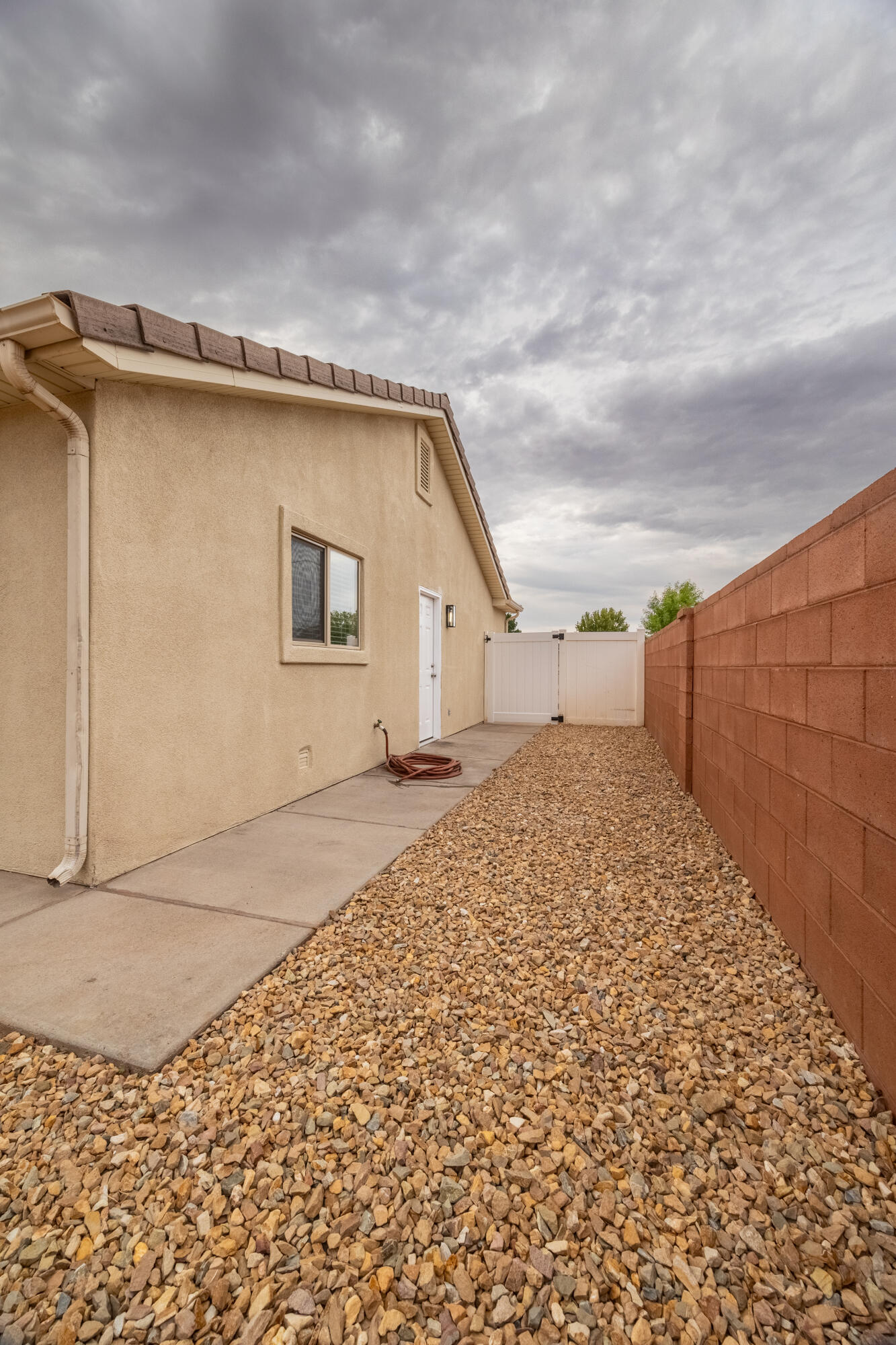 ROYAL OAKS - Residential