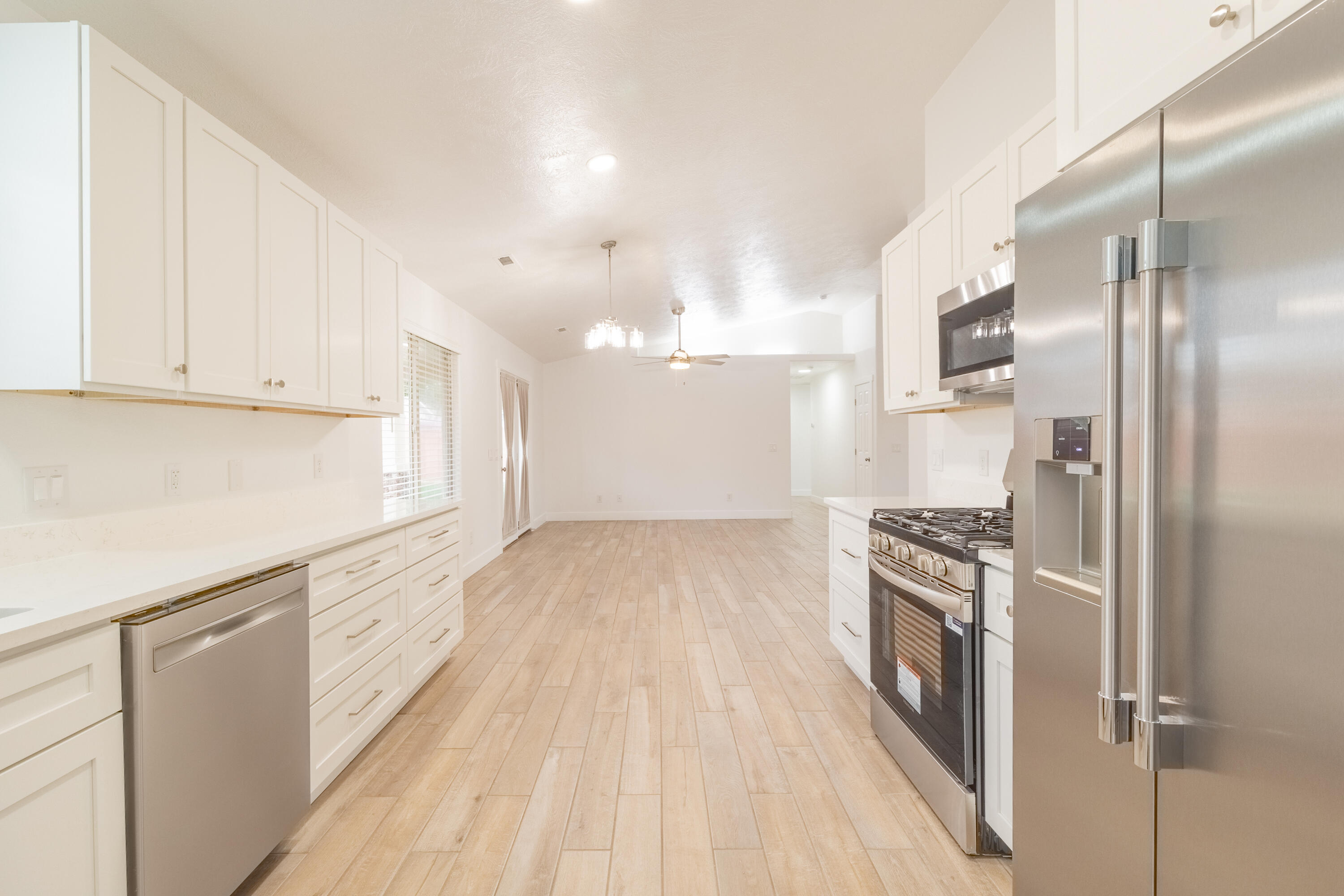 ROYAL OAKS - Residential