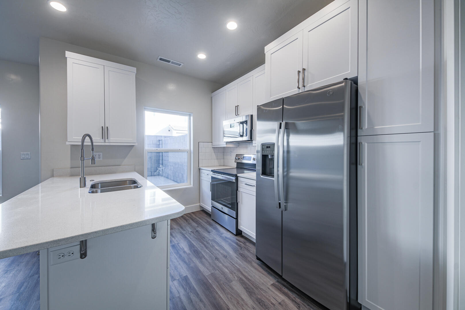 MUSTANG VALLEY TOWNHOMES - Residential Income