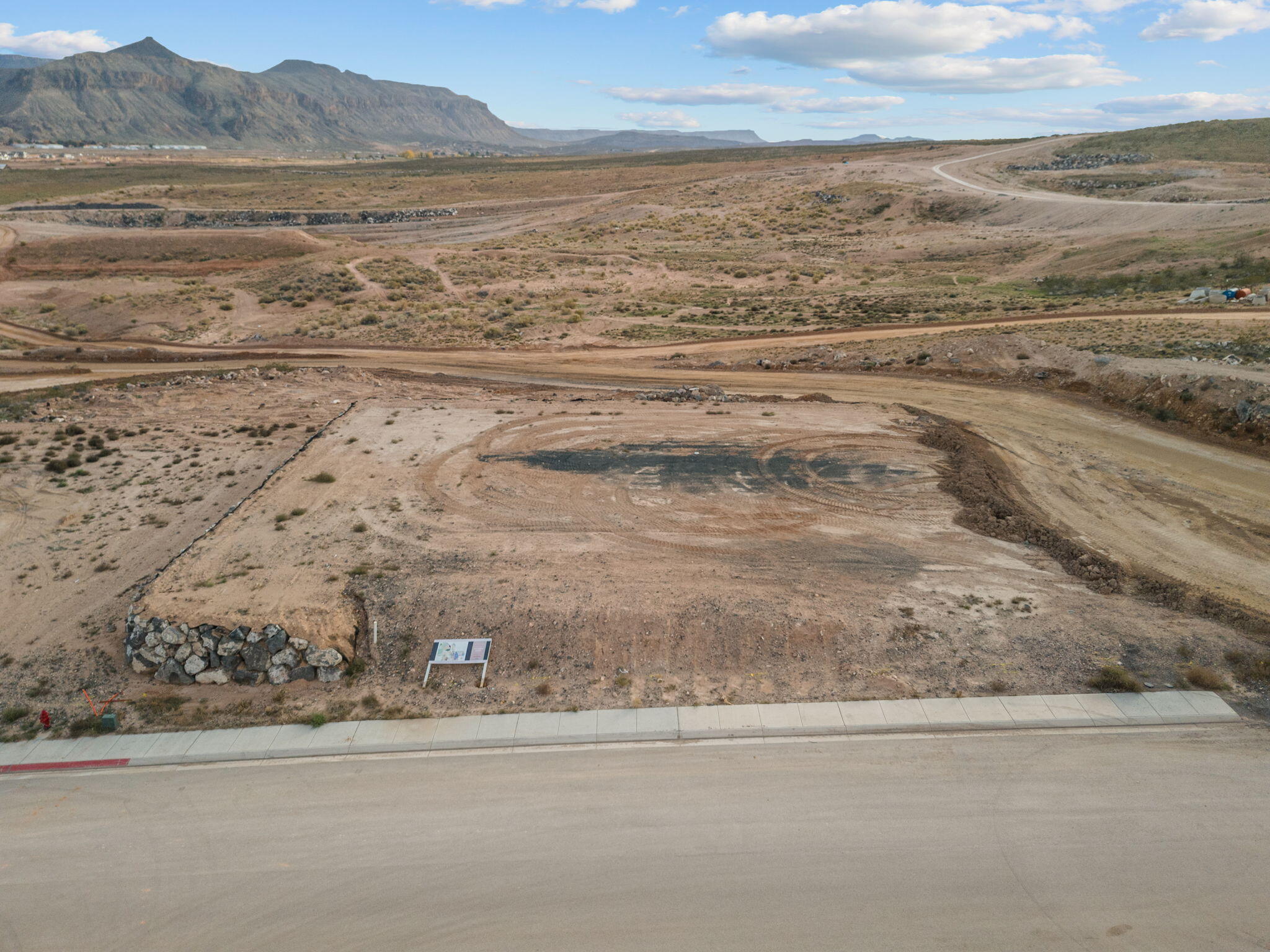 SCENIC POINTE - Residential