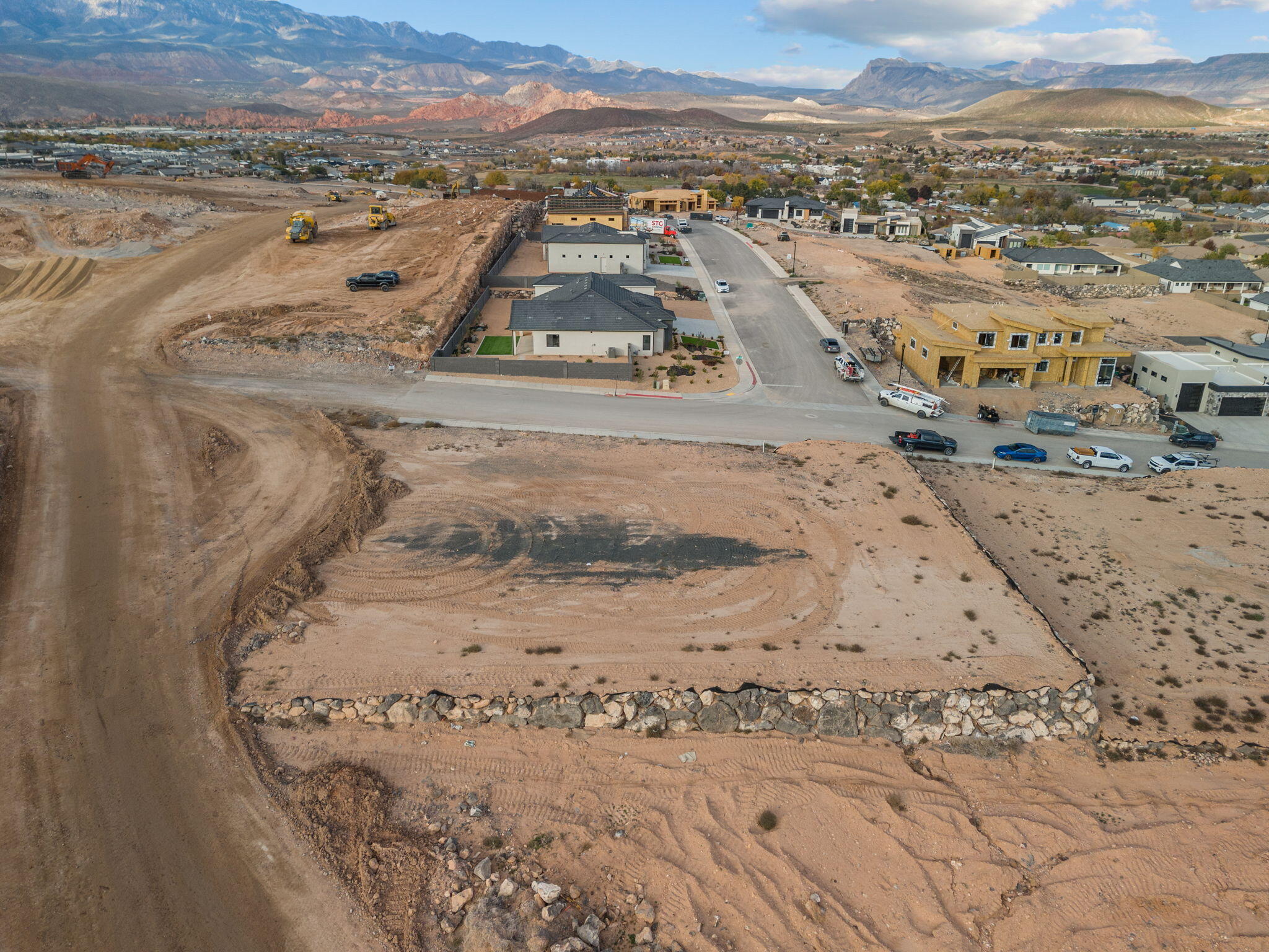 SCENIC POINTE - Residential