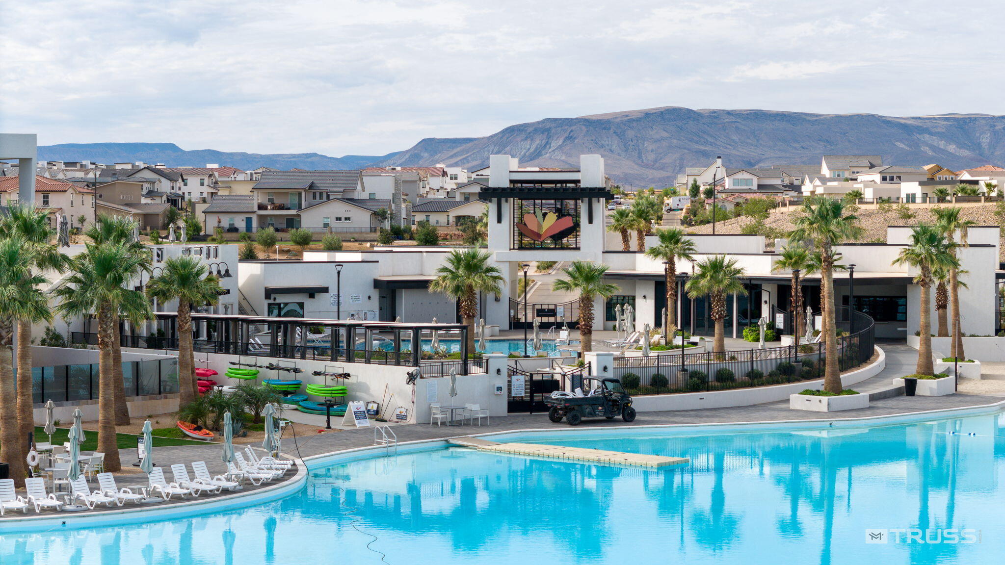 DESERT COLOR RESORT - Residential