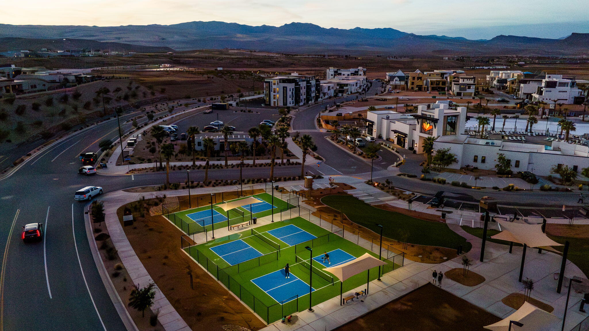 DESERT COLOR RESORT - Residential