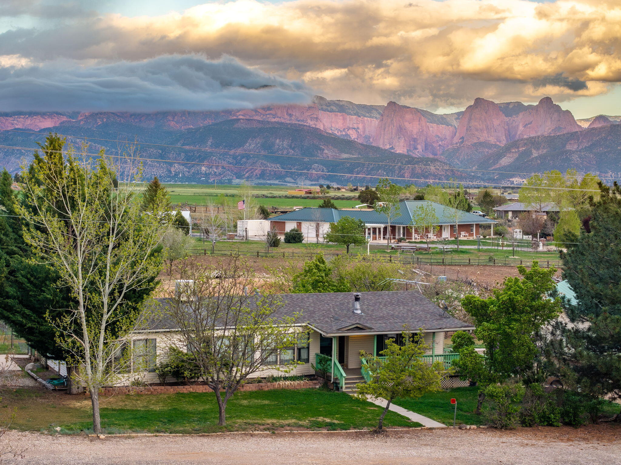 NEW HARMONY TOWNSITE - Residential