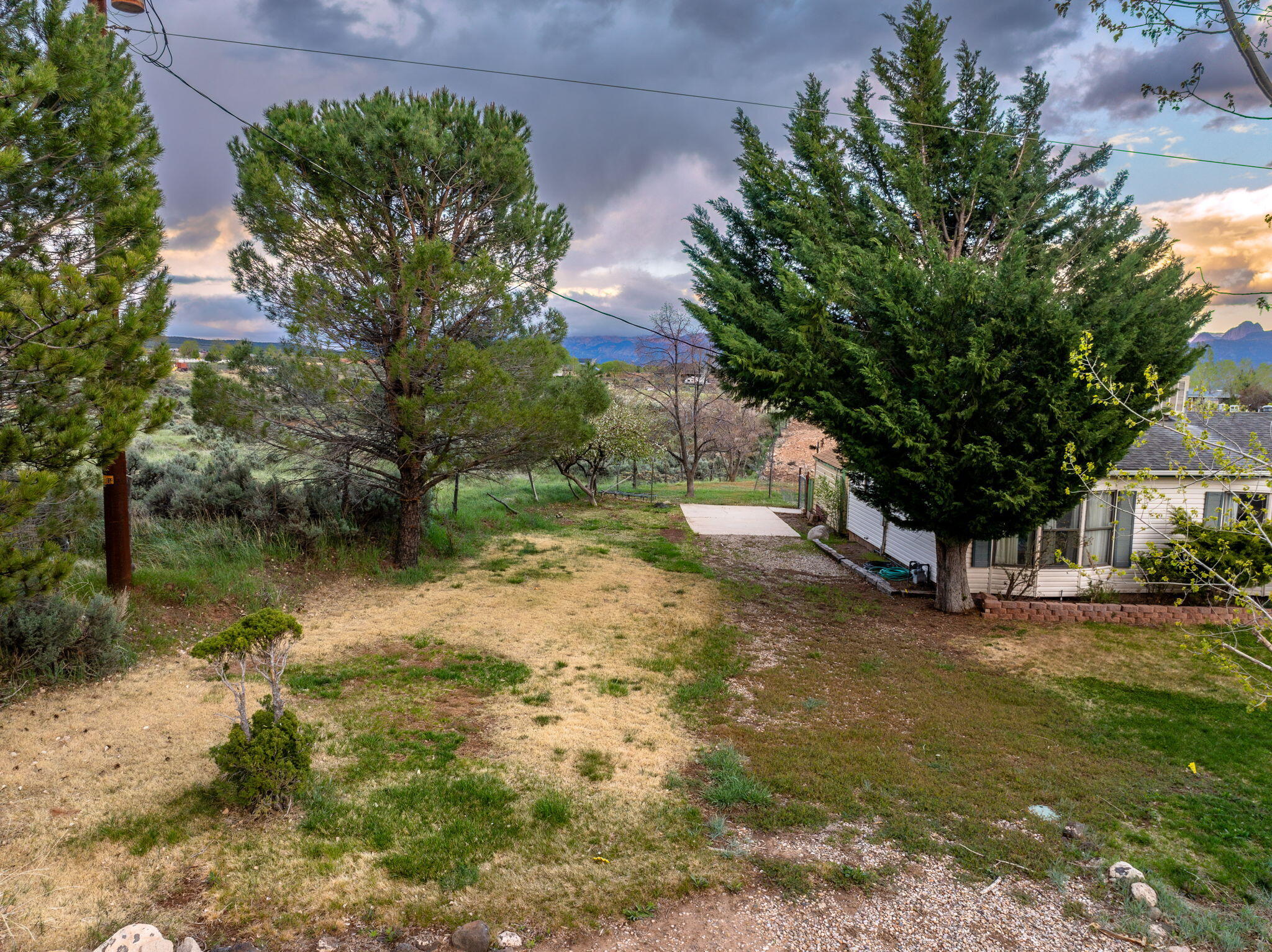 NEW HARMONY TOWNSITE - Residential