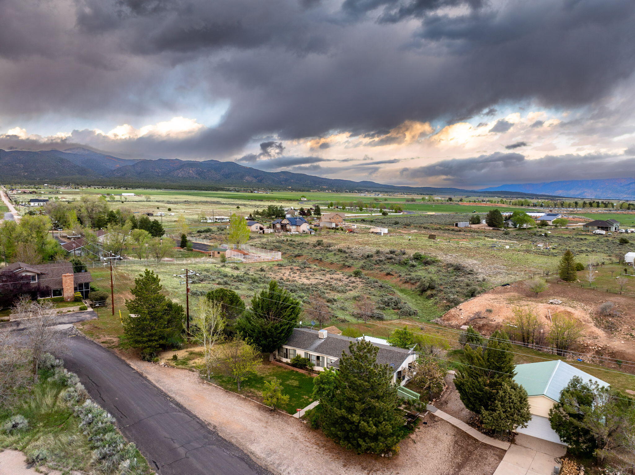 NEW HARMONY TOWNSITE - Residential