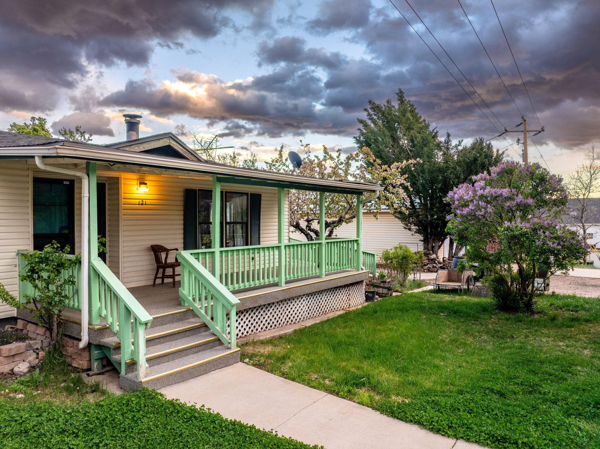 NEW HARMONY TOWNSITE - Residential