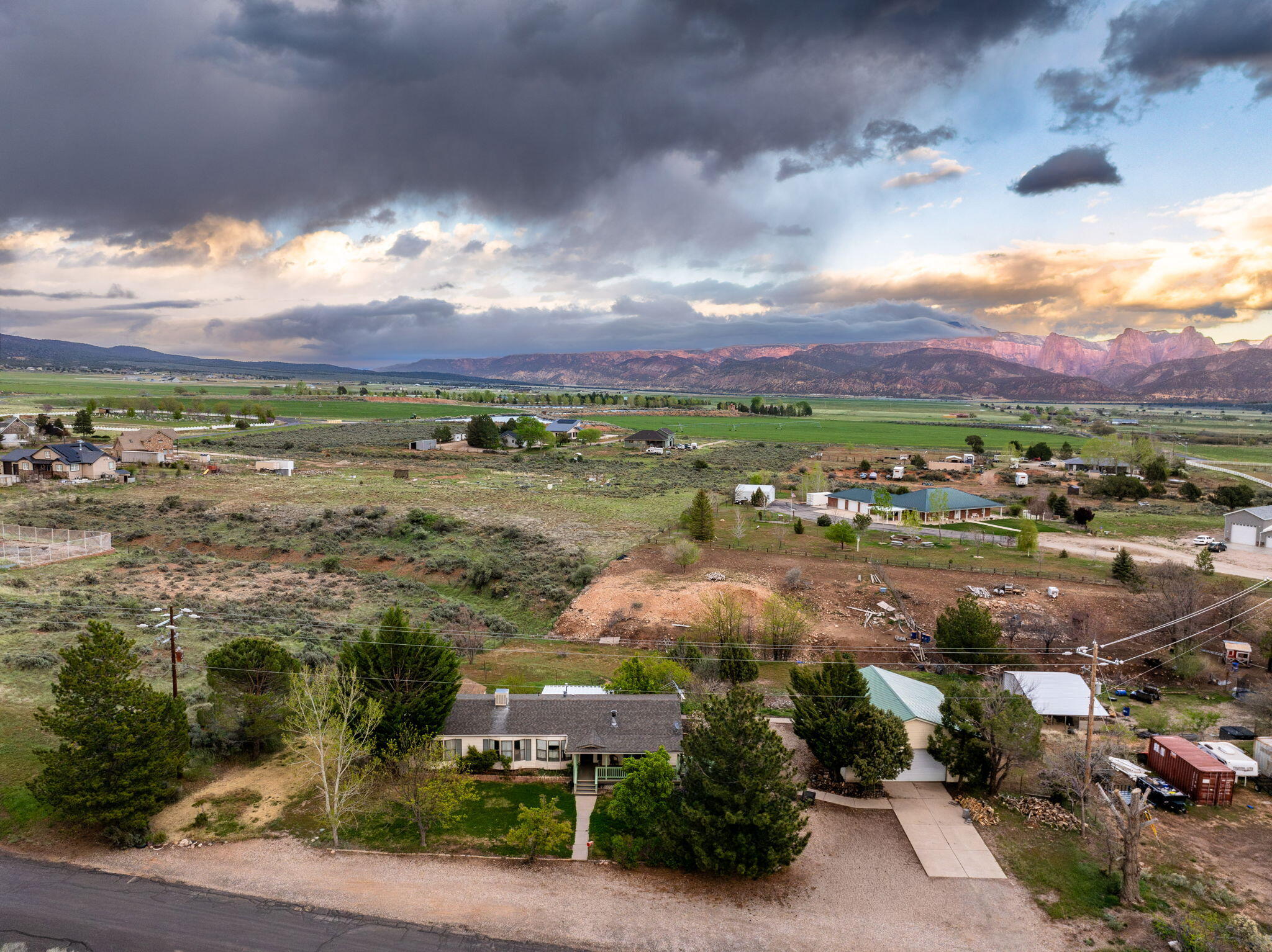 NEW HARMONY TOWNSITE - Residential