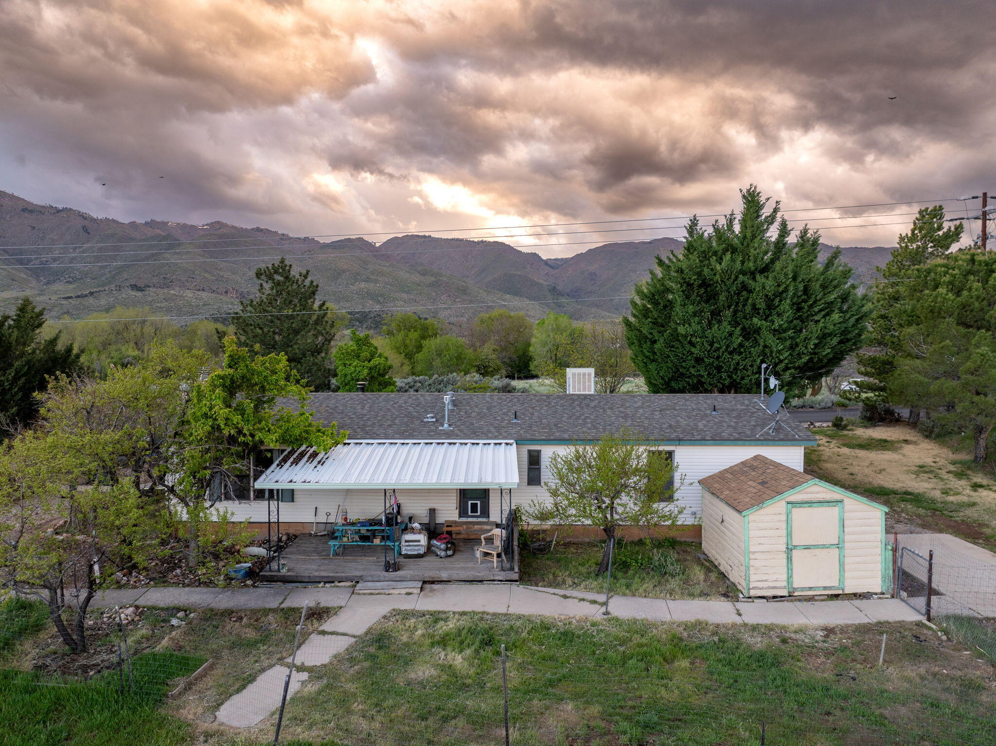 NEW HARMONY TOWNSITE - Residential