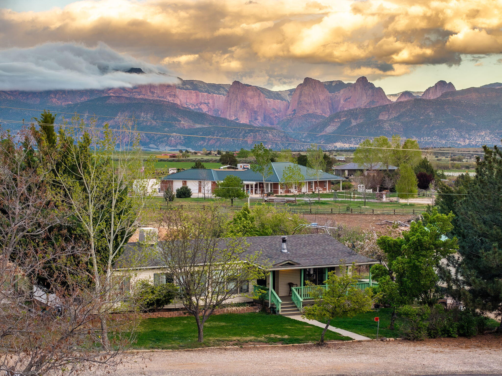 NEW HARMONY TOWNSITE - Residential