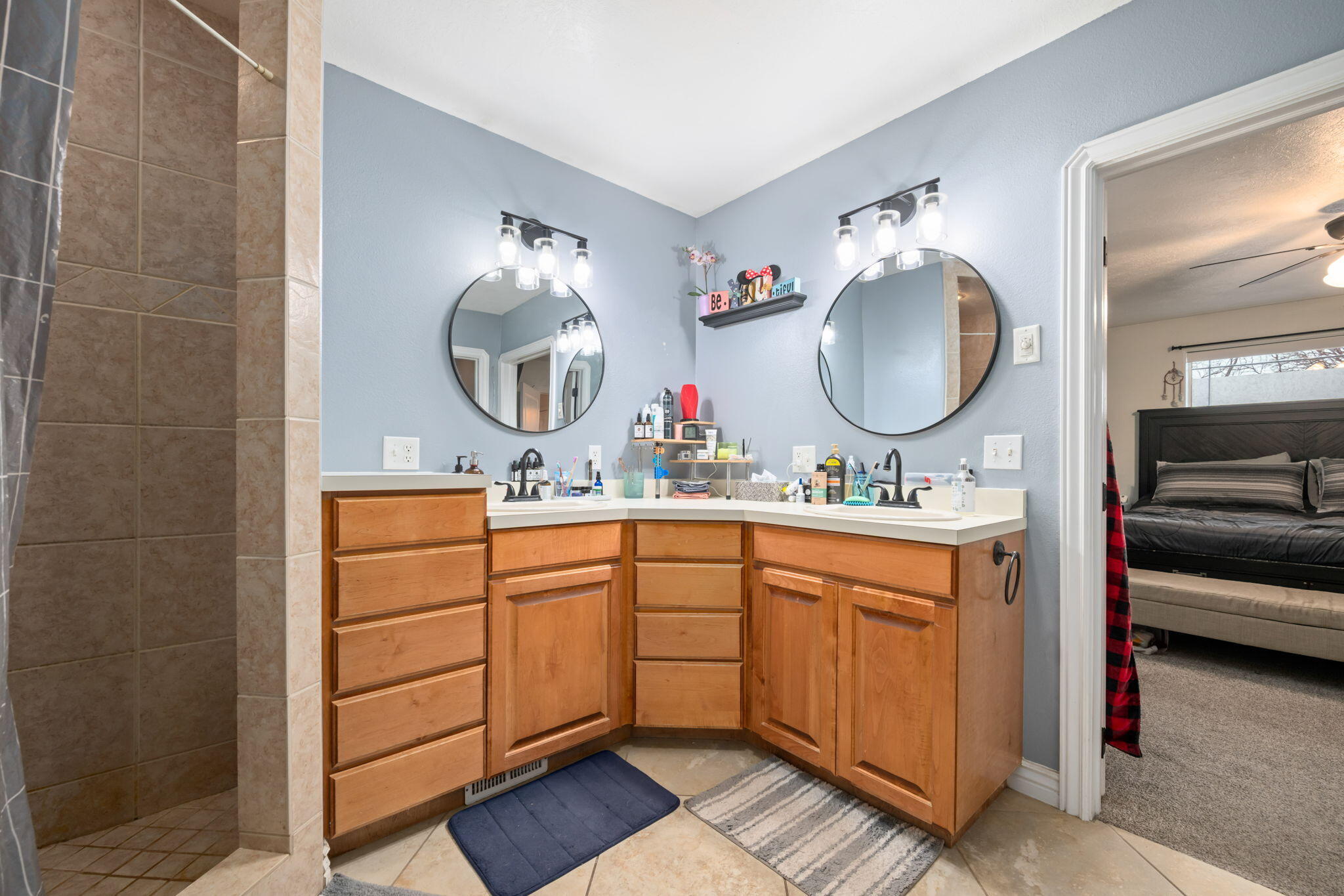 LAVERKIN TOWNSITE AND FIELD - Residential