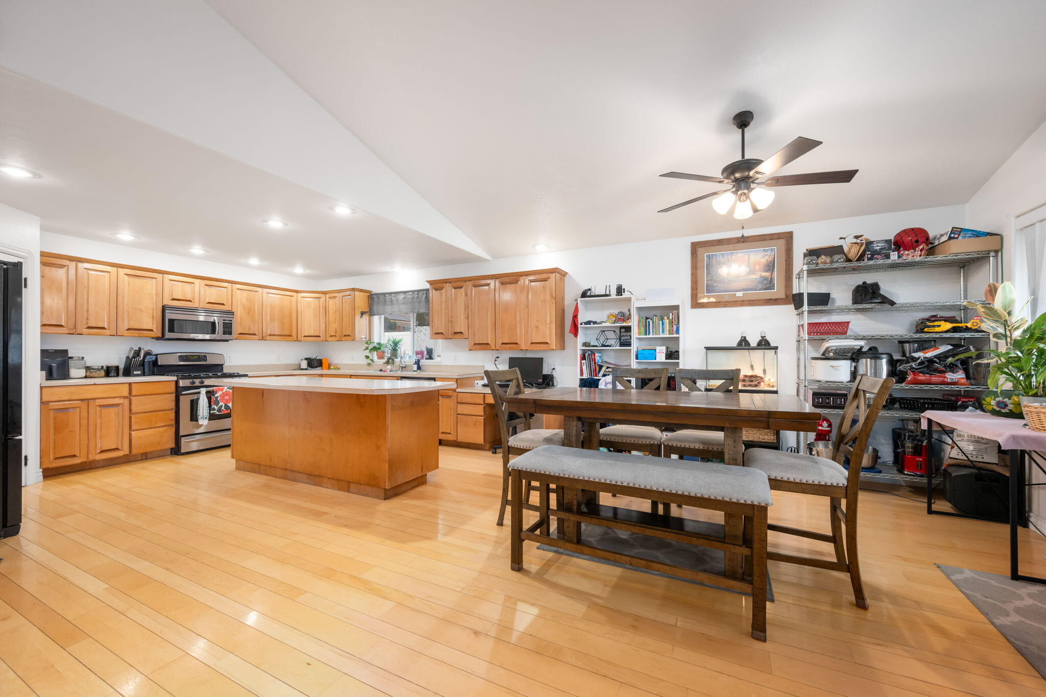 LAVERKIN TOWNSITE AND FIELD - Residential