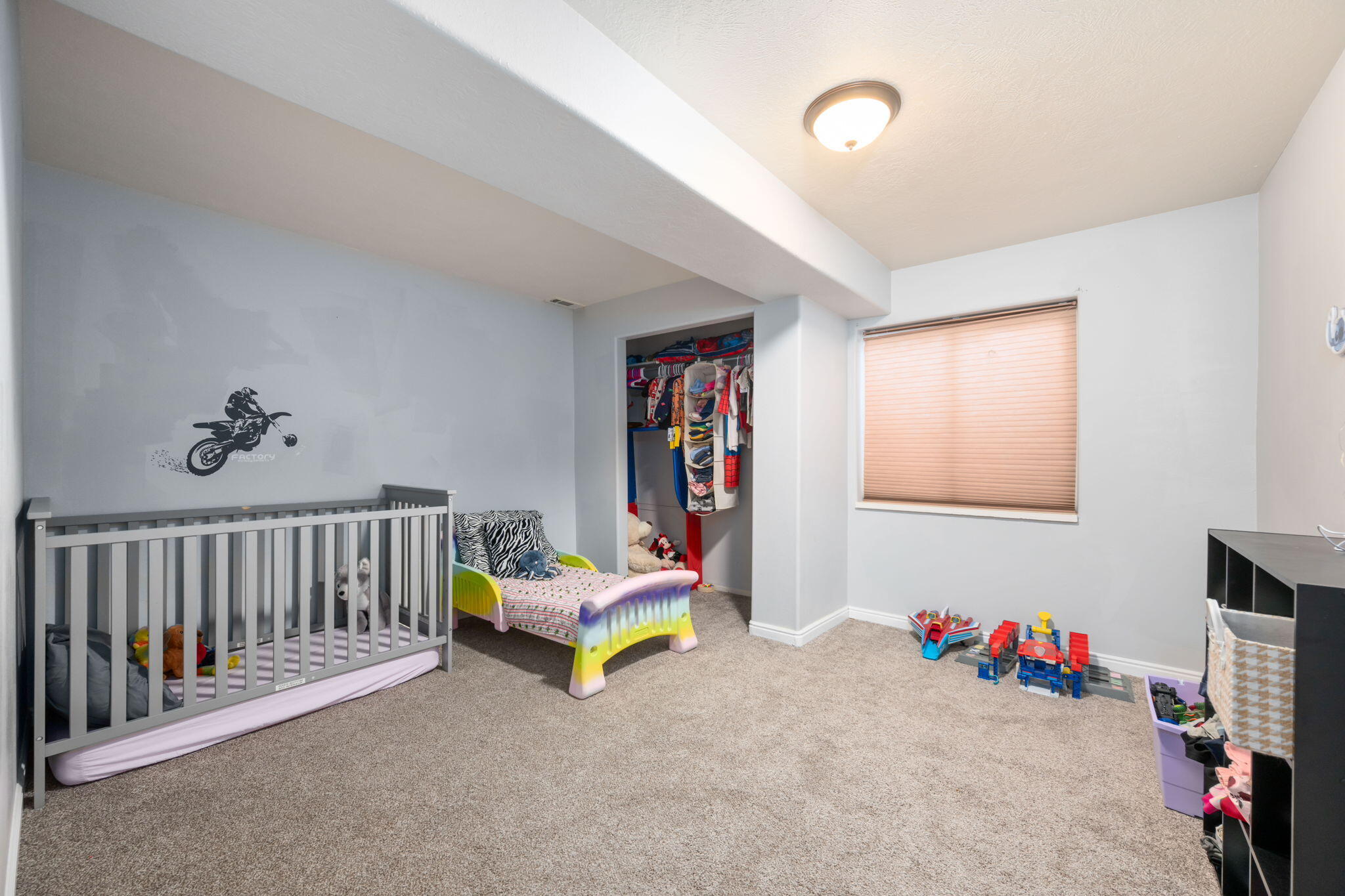 LAVERKIN TOWNSITE AND FIELD - Residential