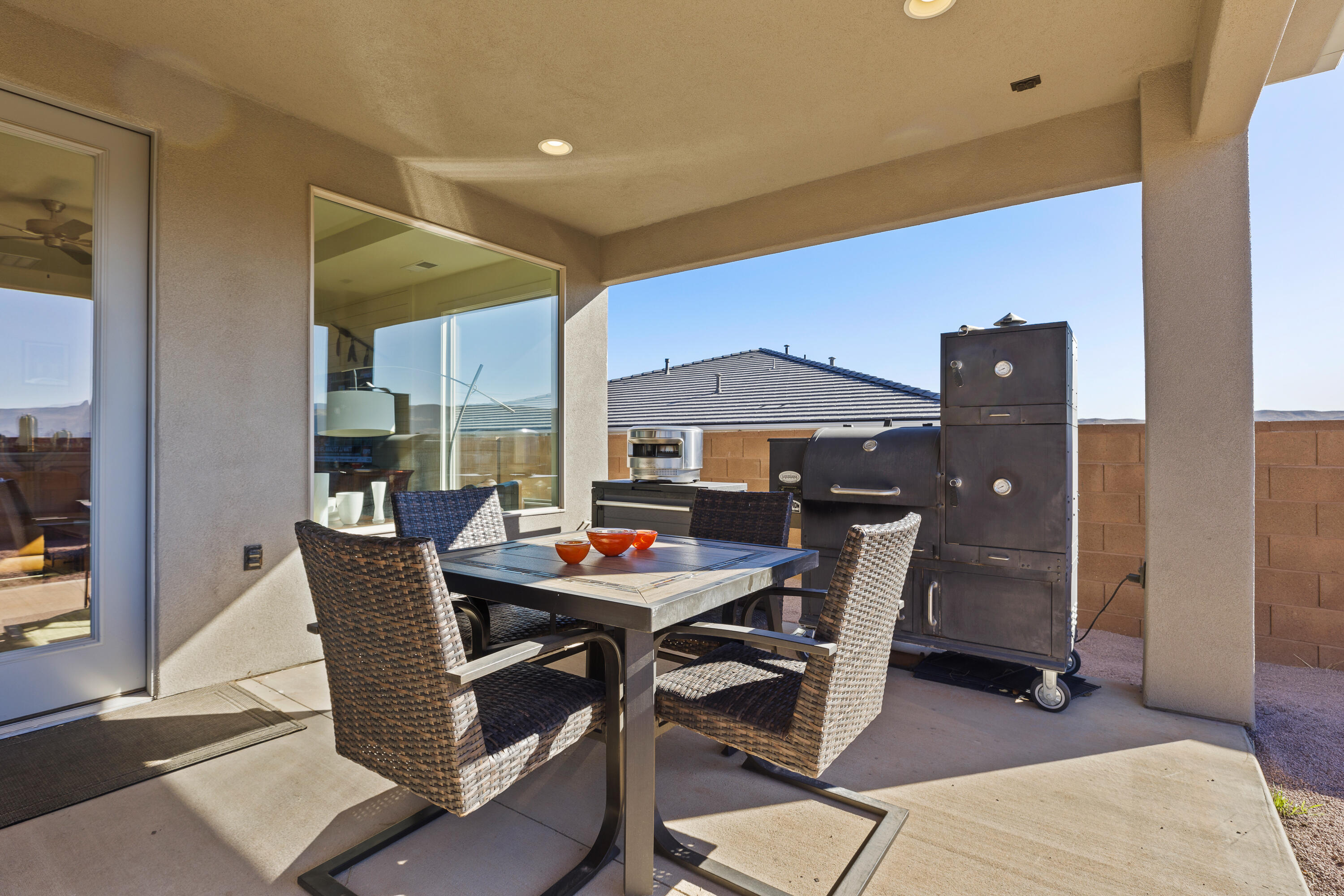 PAINTED SANDS - Residential