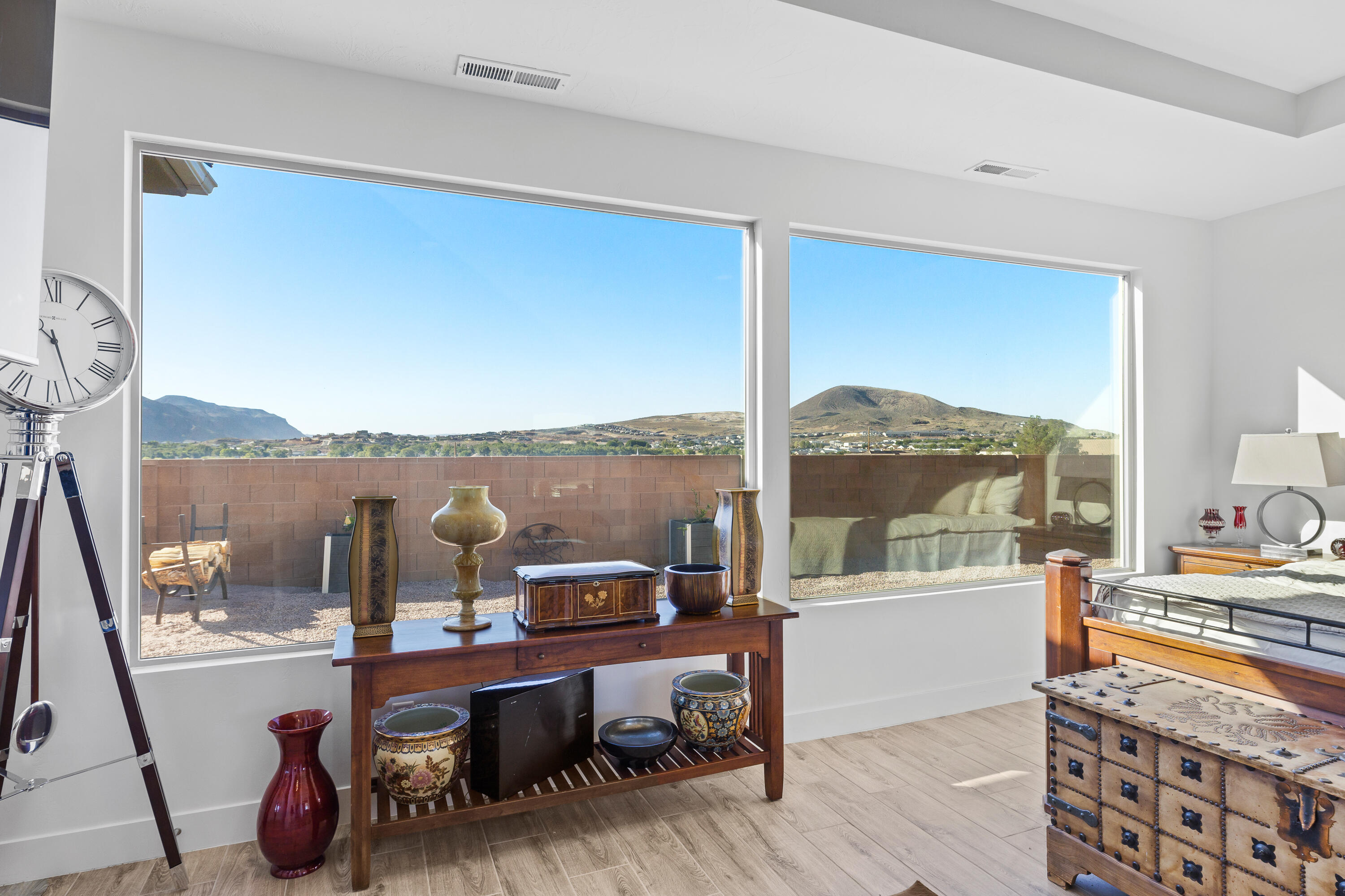 PAINTED SANDS - Residential