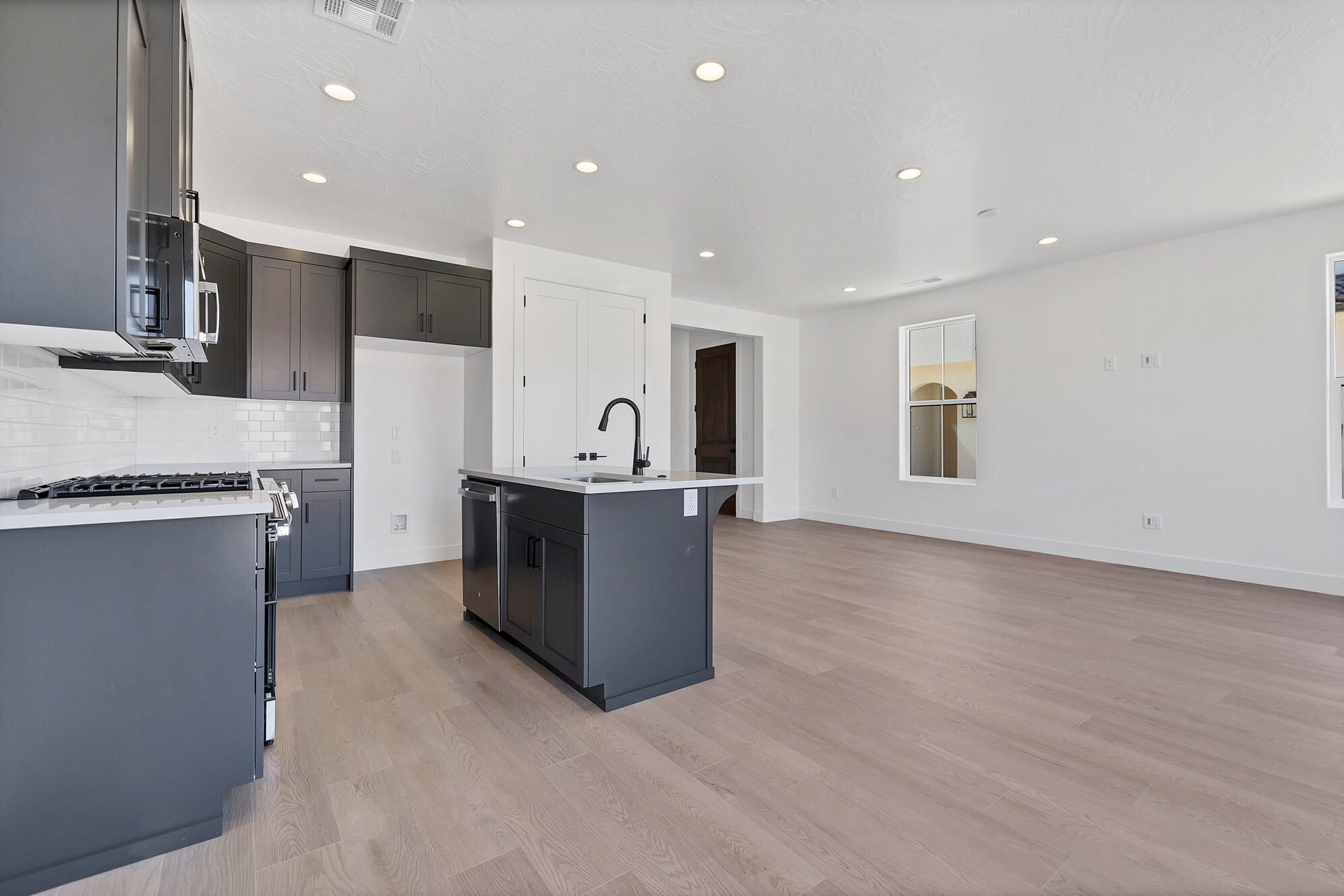 SENDERA AT SIENNA HILLS - Residential