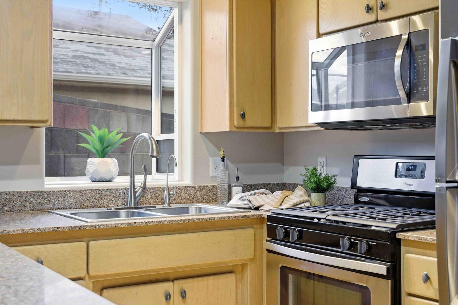 COTTAGES NORTH - Residential