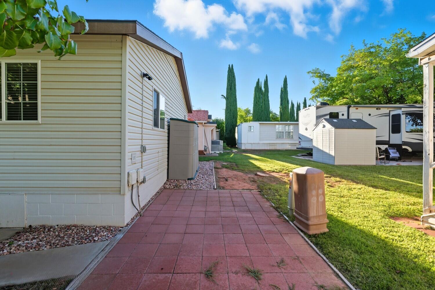KINGS ROW ESTATES - Residential