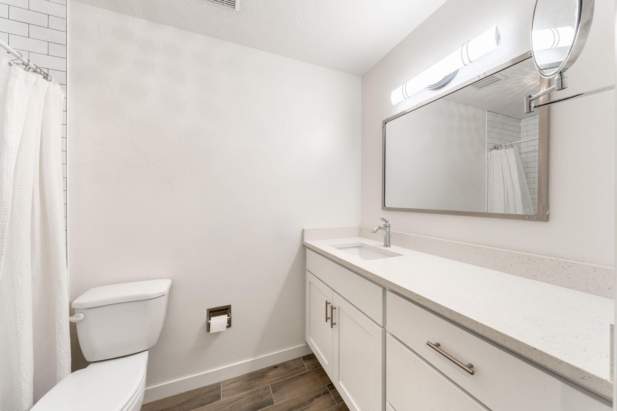 BLOOMINGTON HILLS - Residential