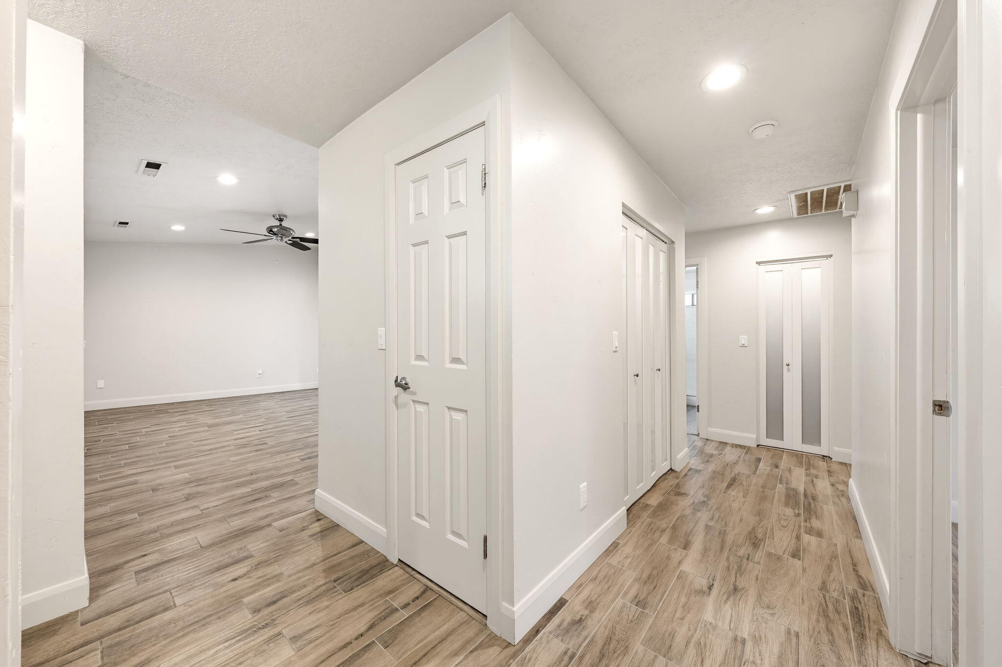 BLOOMINGTON HILLS - Residential