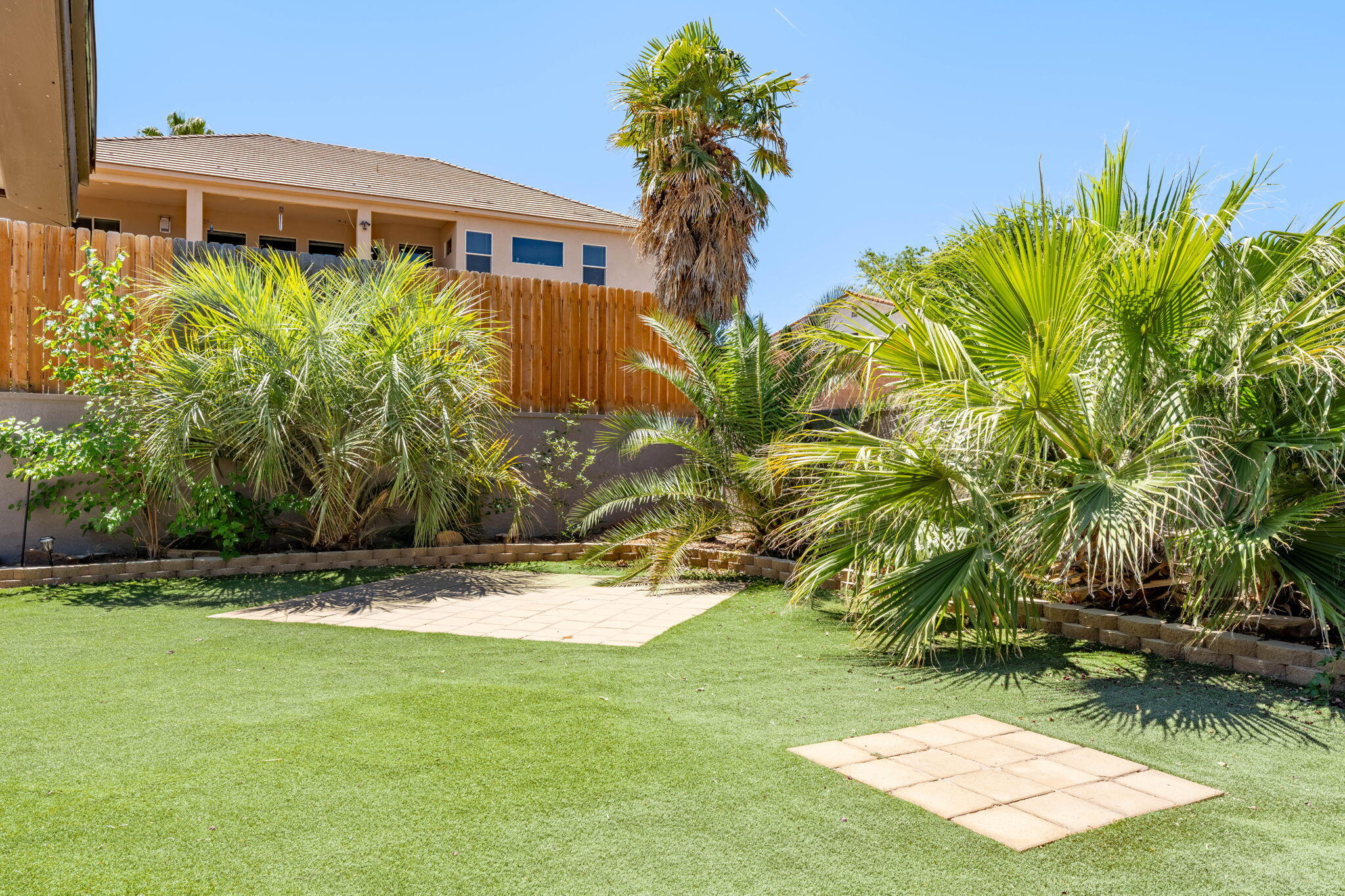 BLOOMINGTON HILLS - Residential