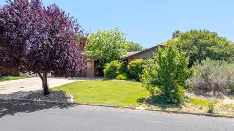 Tiny photo for 890 Larkspur RD, Saint George, UT 84790 (MLS # 26-272224)