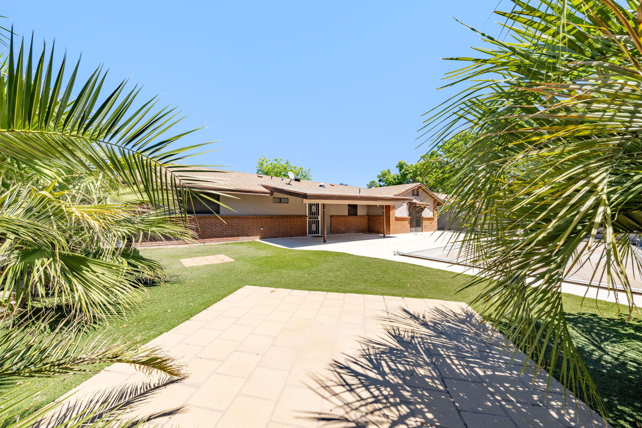BLOOMINGTON HILLS - Residential