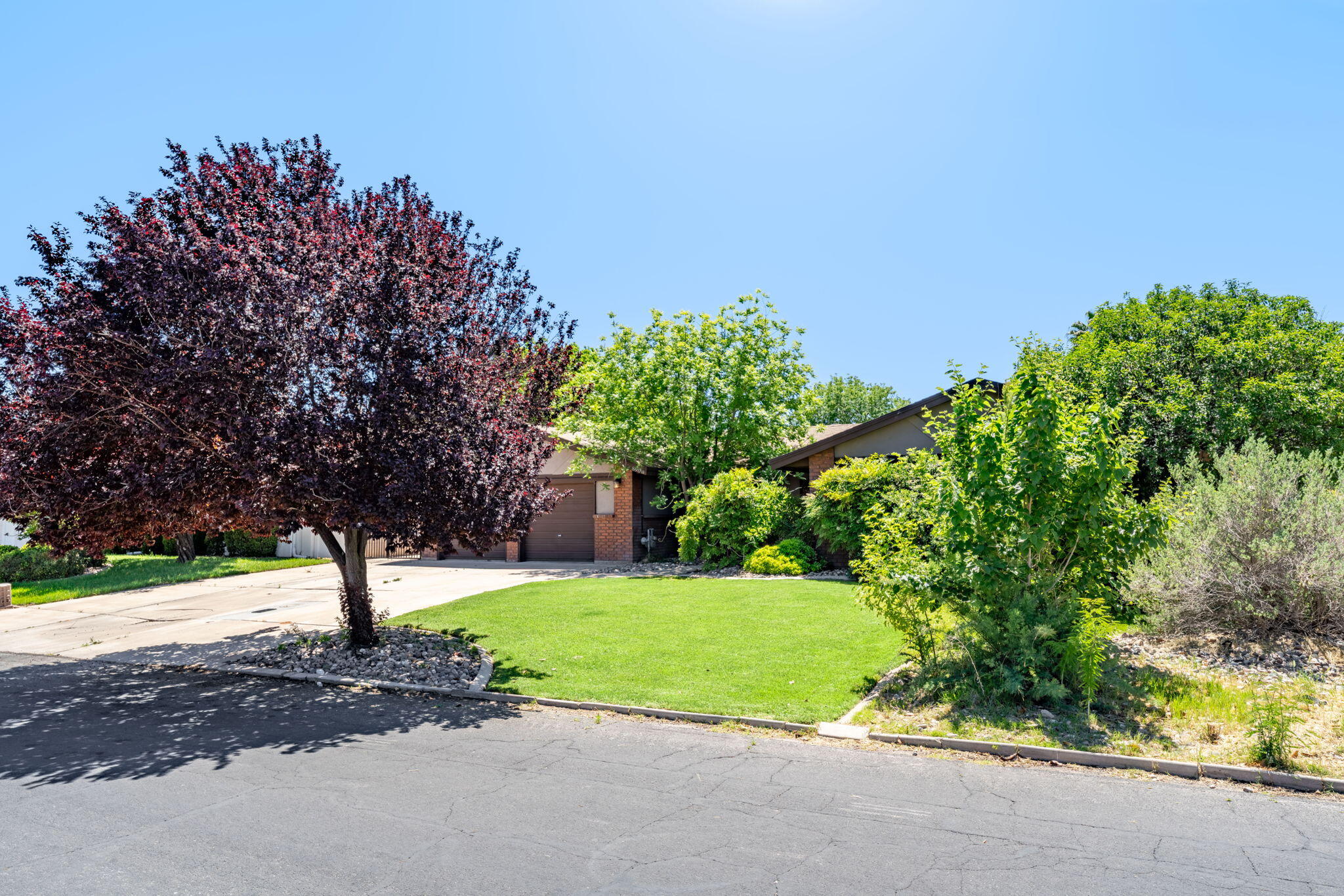 BLOOMINGTON HILLS - Residential