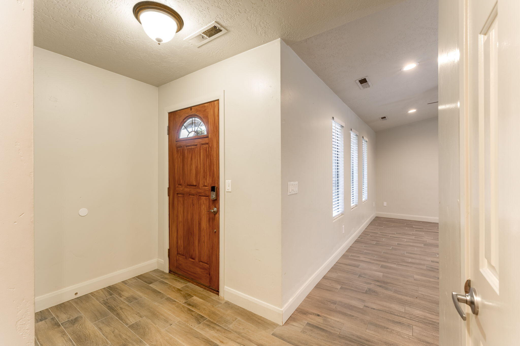 BLOOMINGTON HILLS - Residential