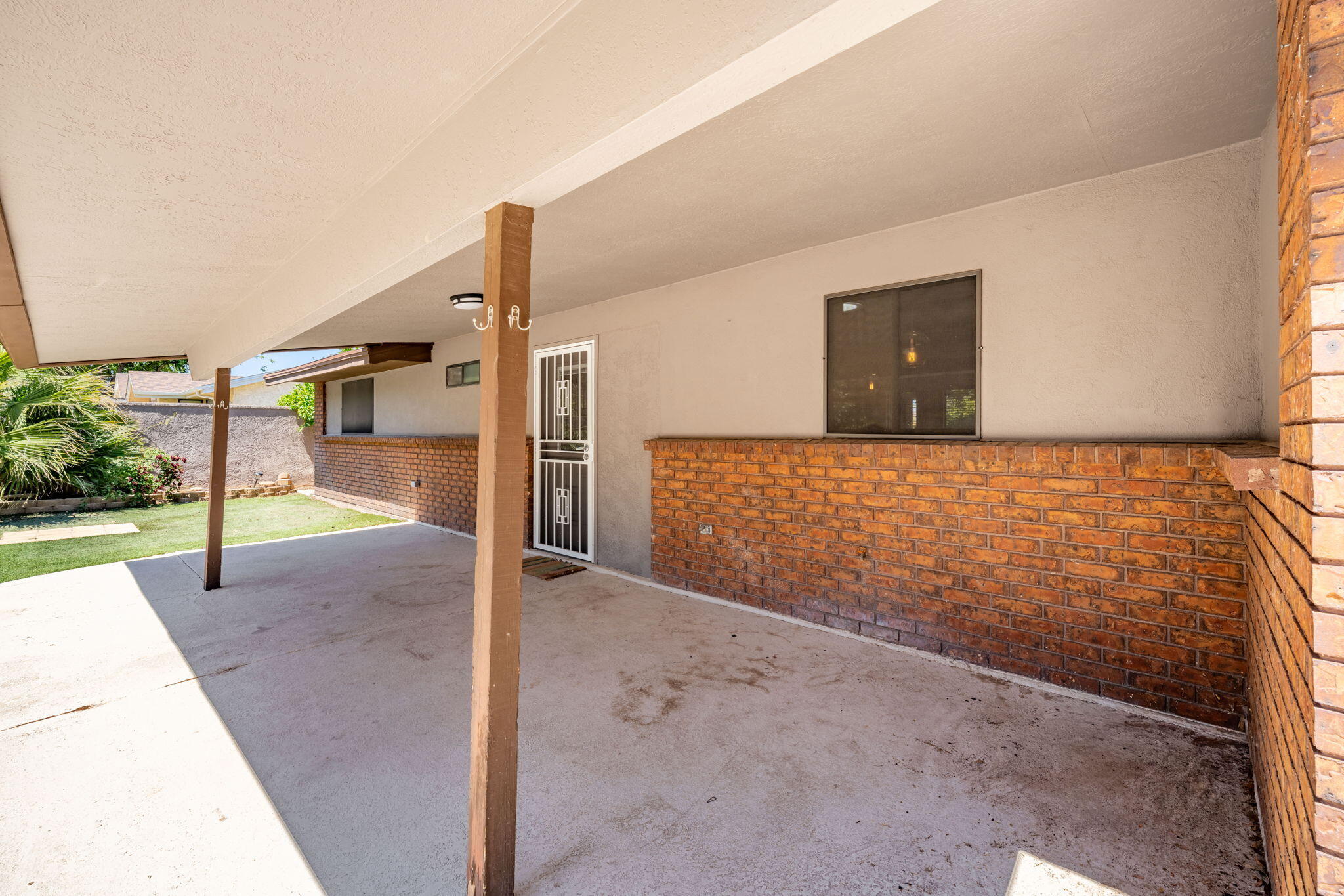 BLOOMINGTON HILLS - Residential