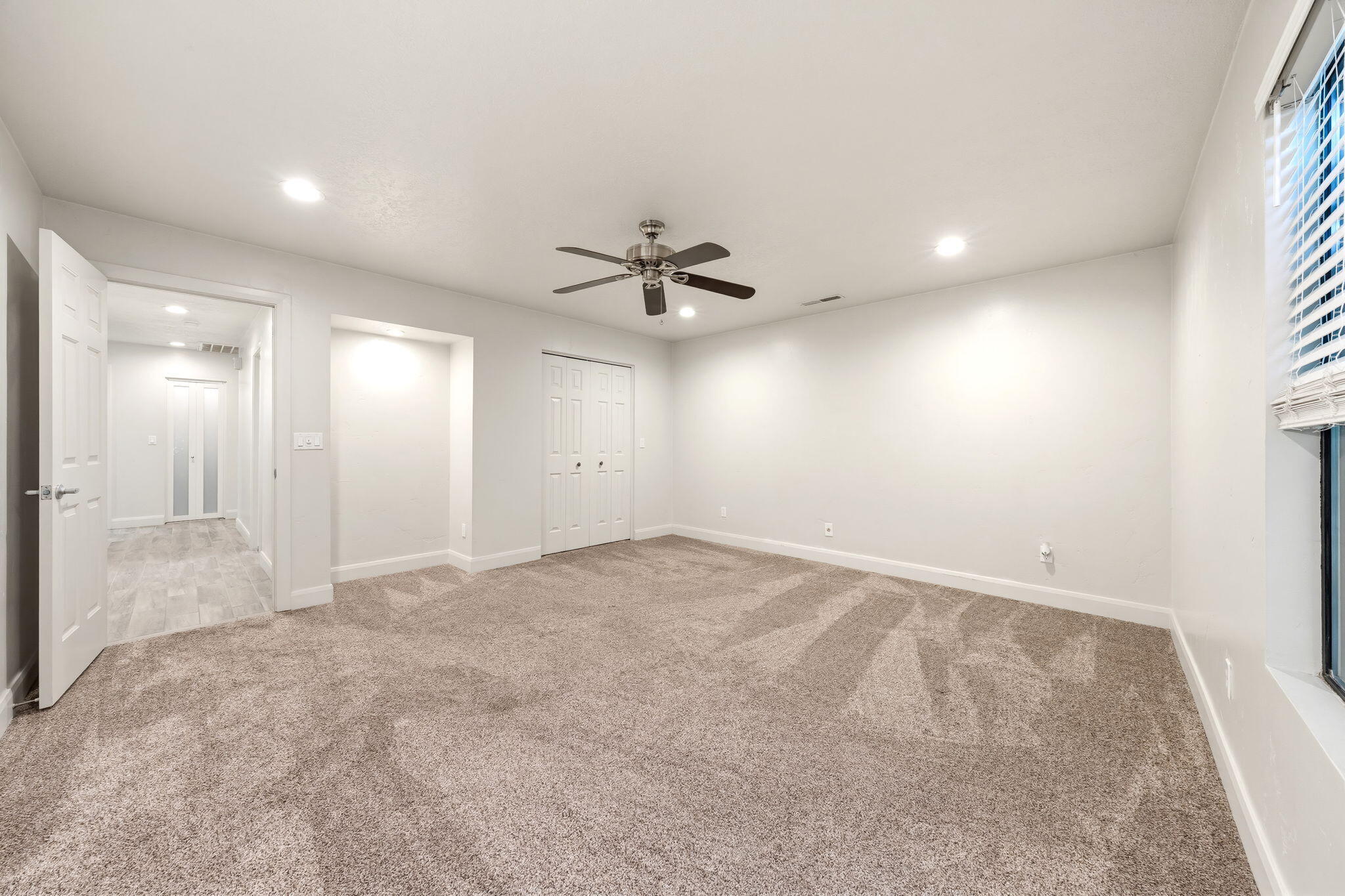 BLOOMINGTON HILLS - Residential