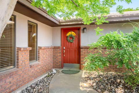 Tiny photo for 890 Larkspur RD, Saint George, UT 84790 (MLS # 26-272224)