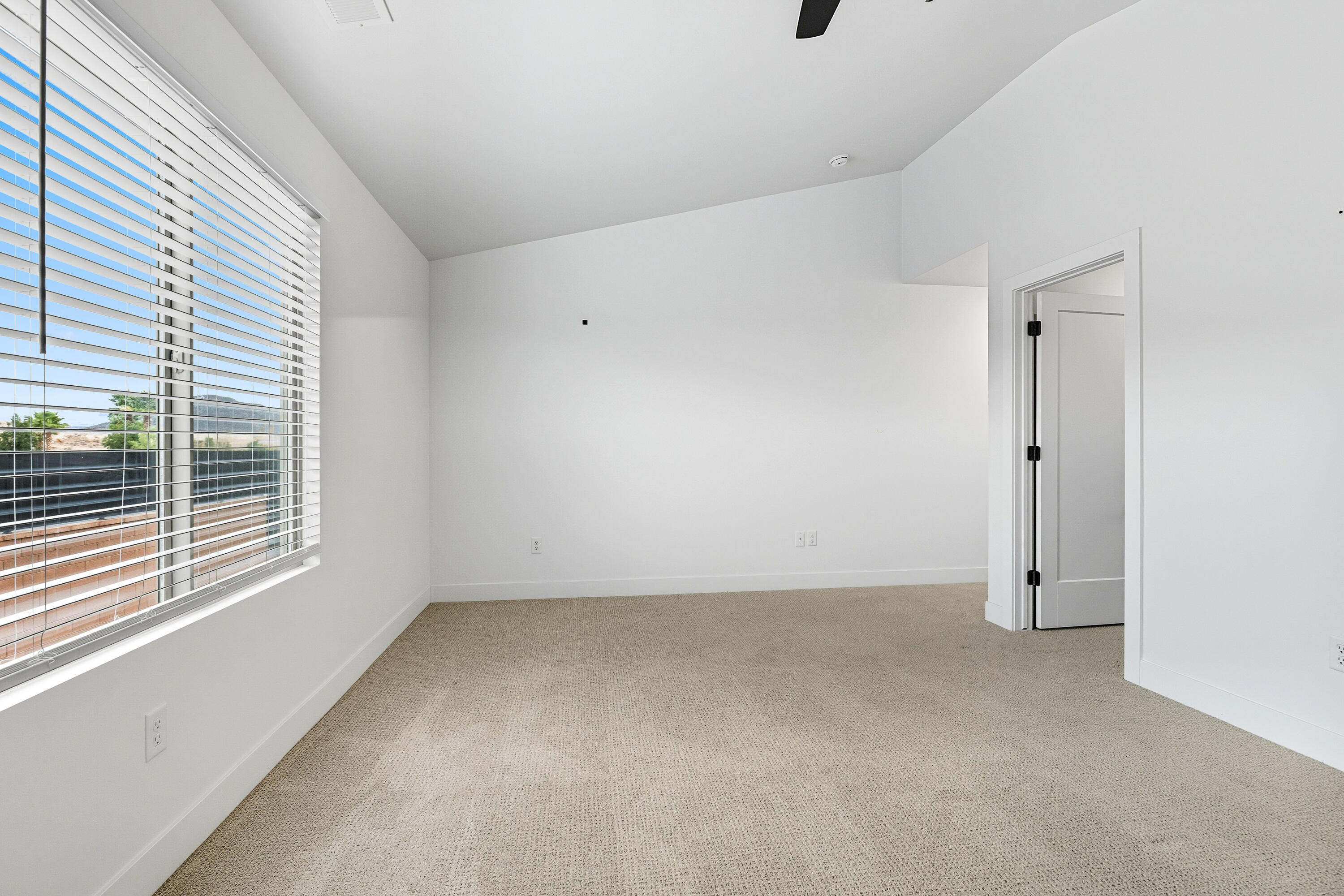 JOSHUAS AT SOUTHGATE - Residential