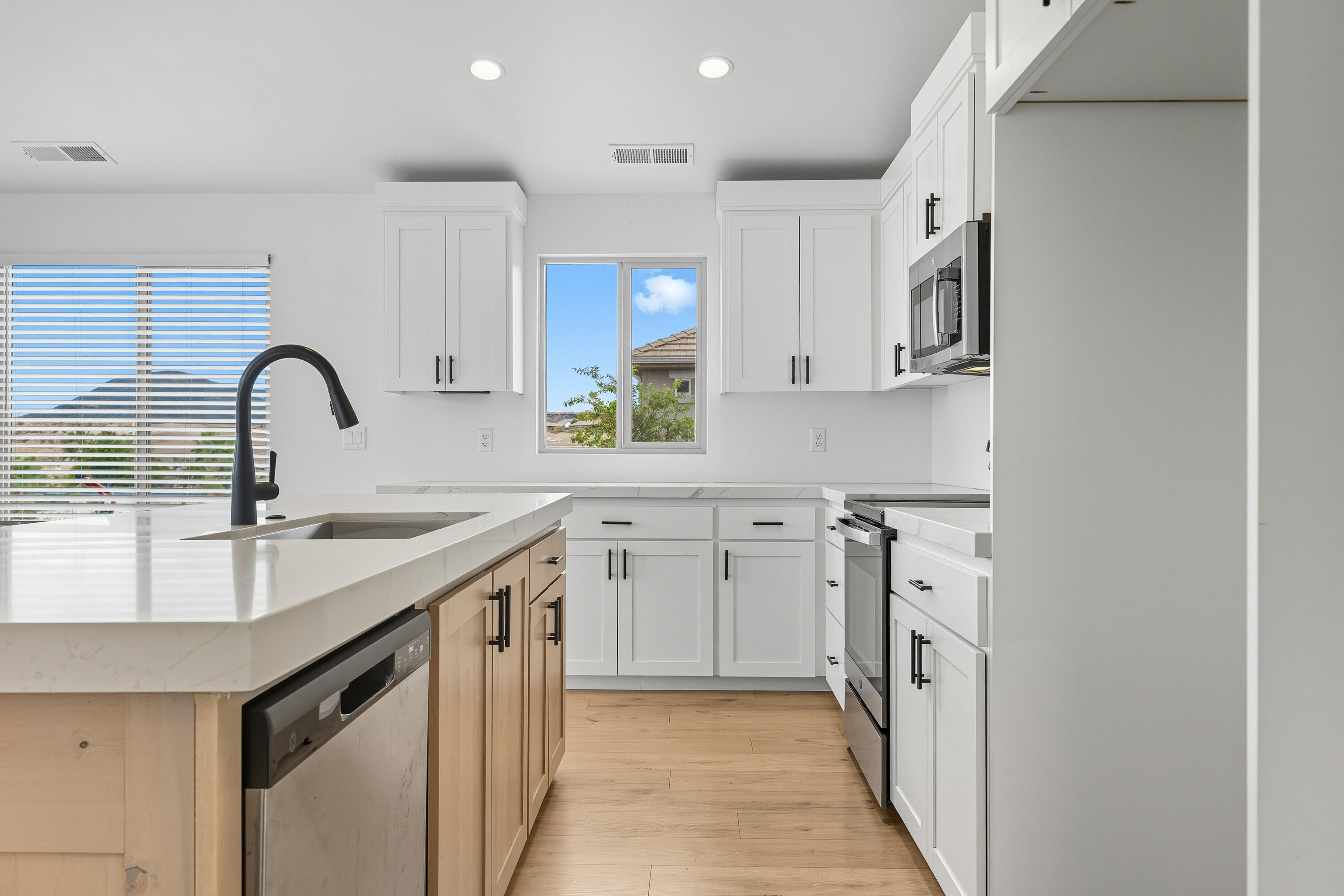 JOSHUAS AT SOUTHGATE - Residential