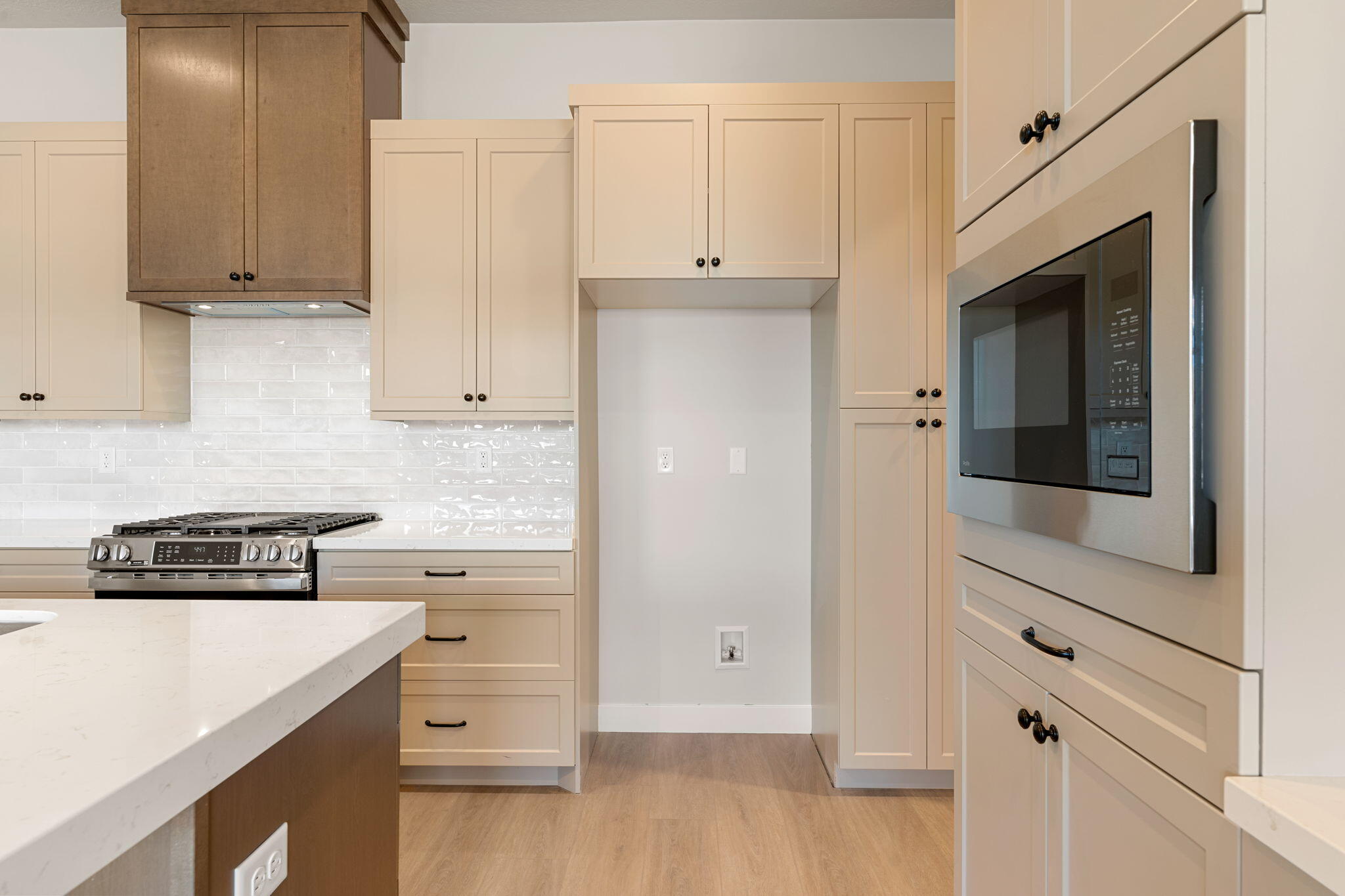 PIONEER POINTE - Residential