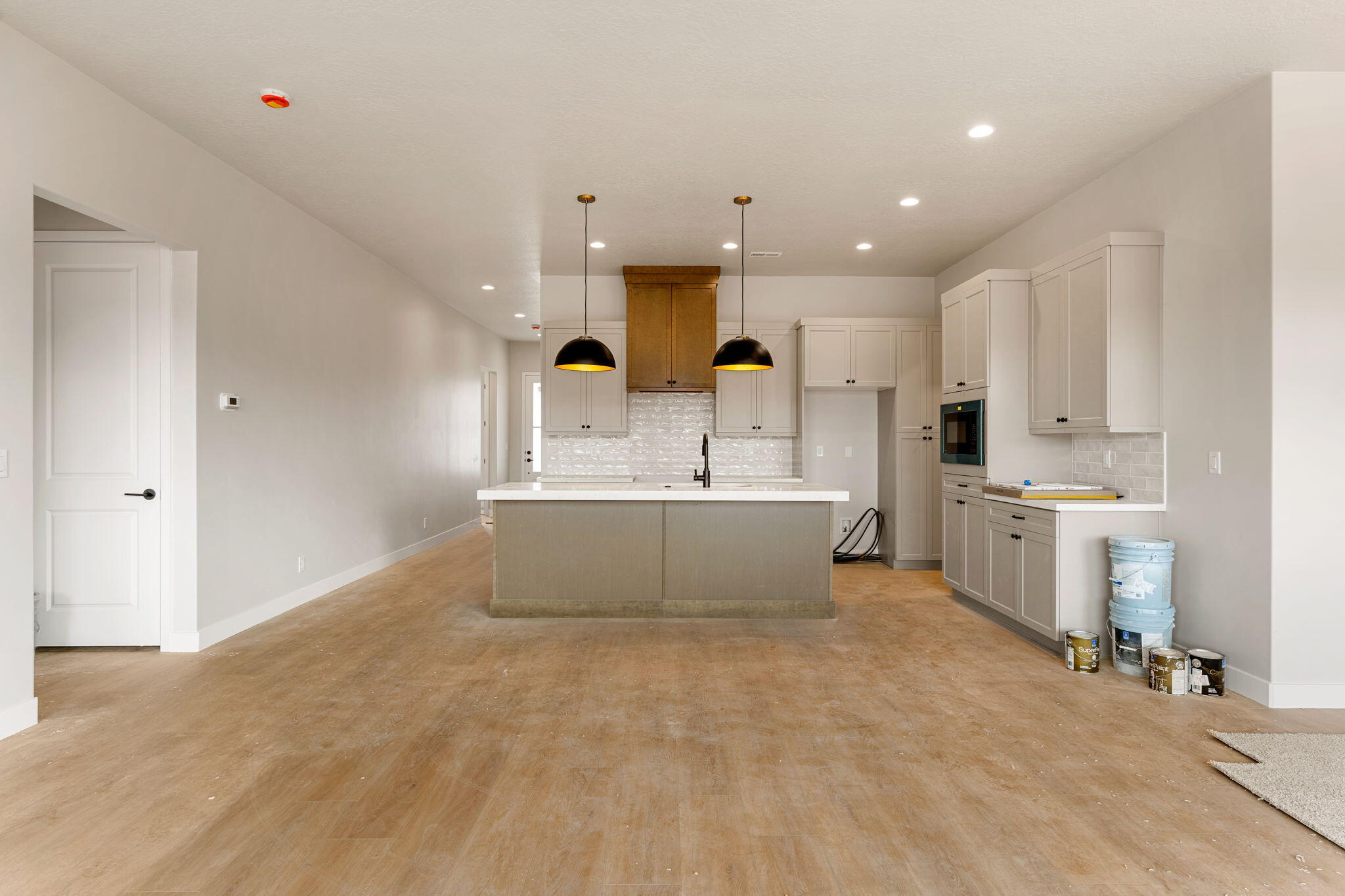 PIONEER POINTE - Residential