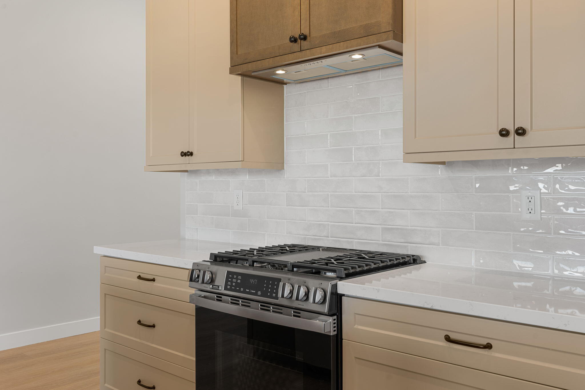 PIONEER POINTE - Residential