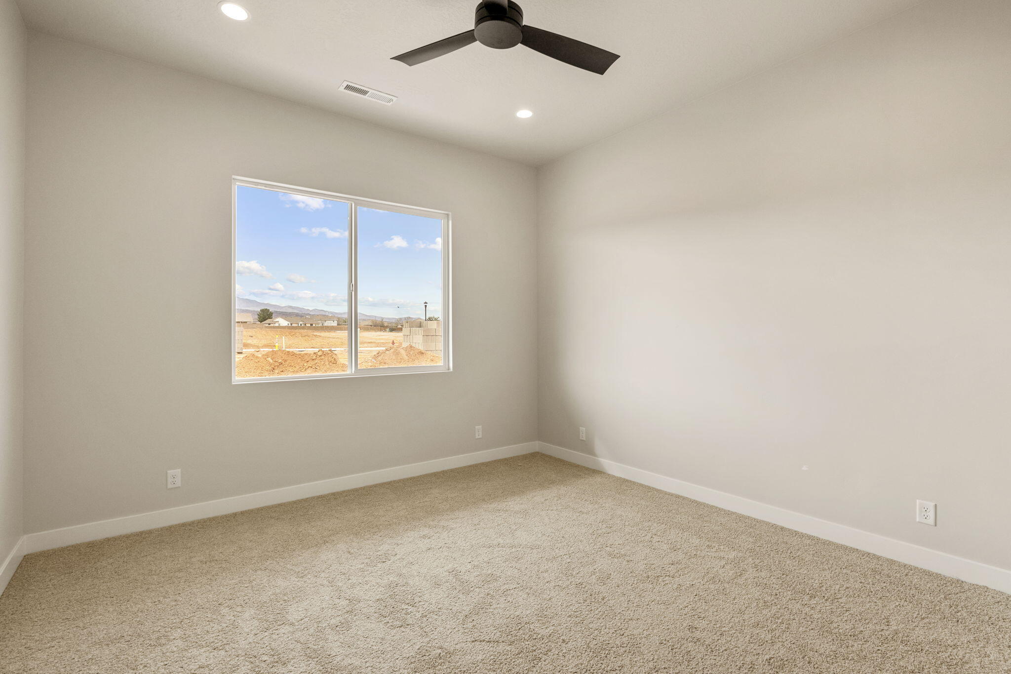 PIONEER POINTE - Residential