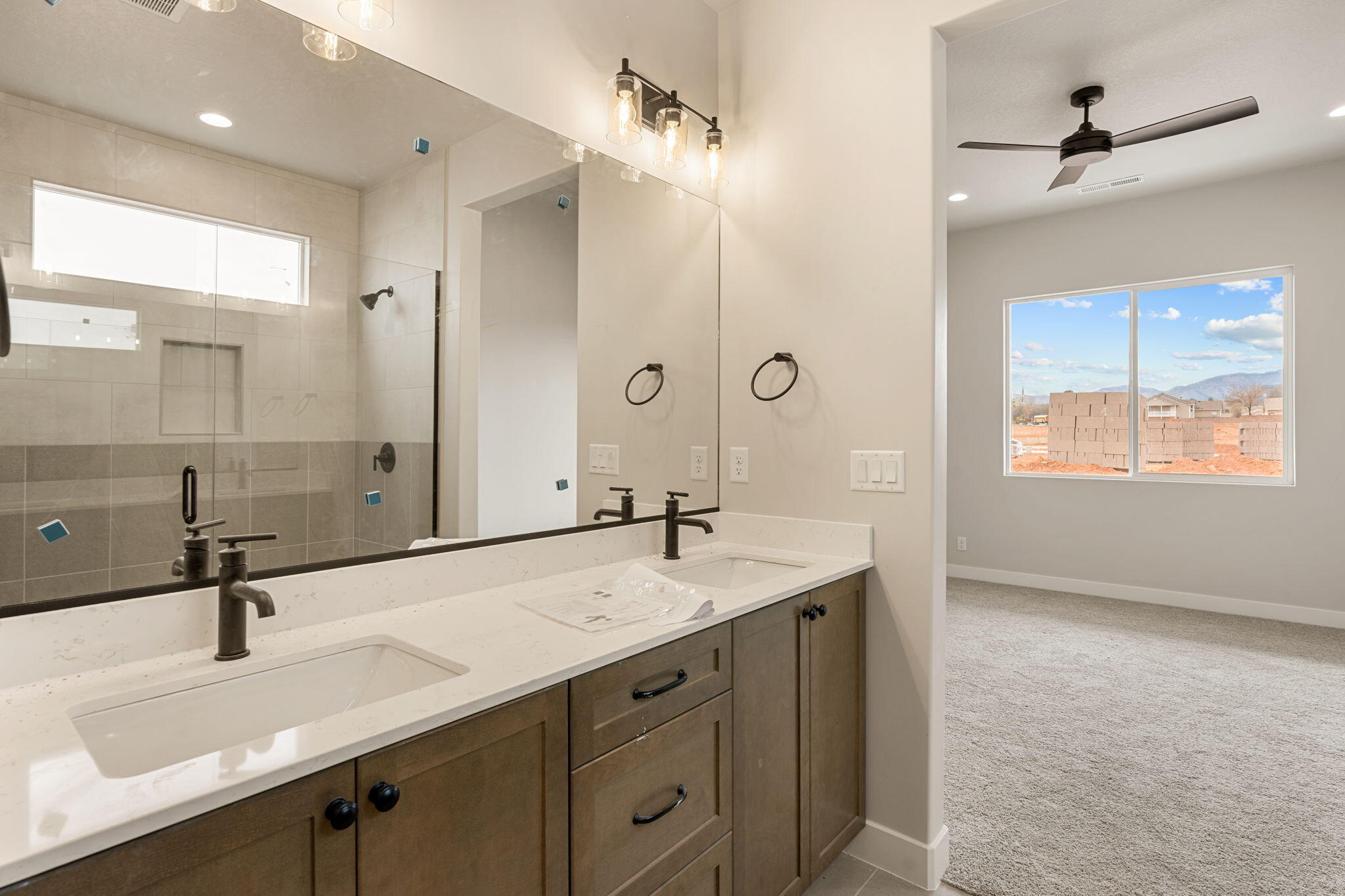 PIONEER POINTE - Residential