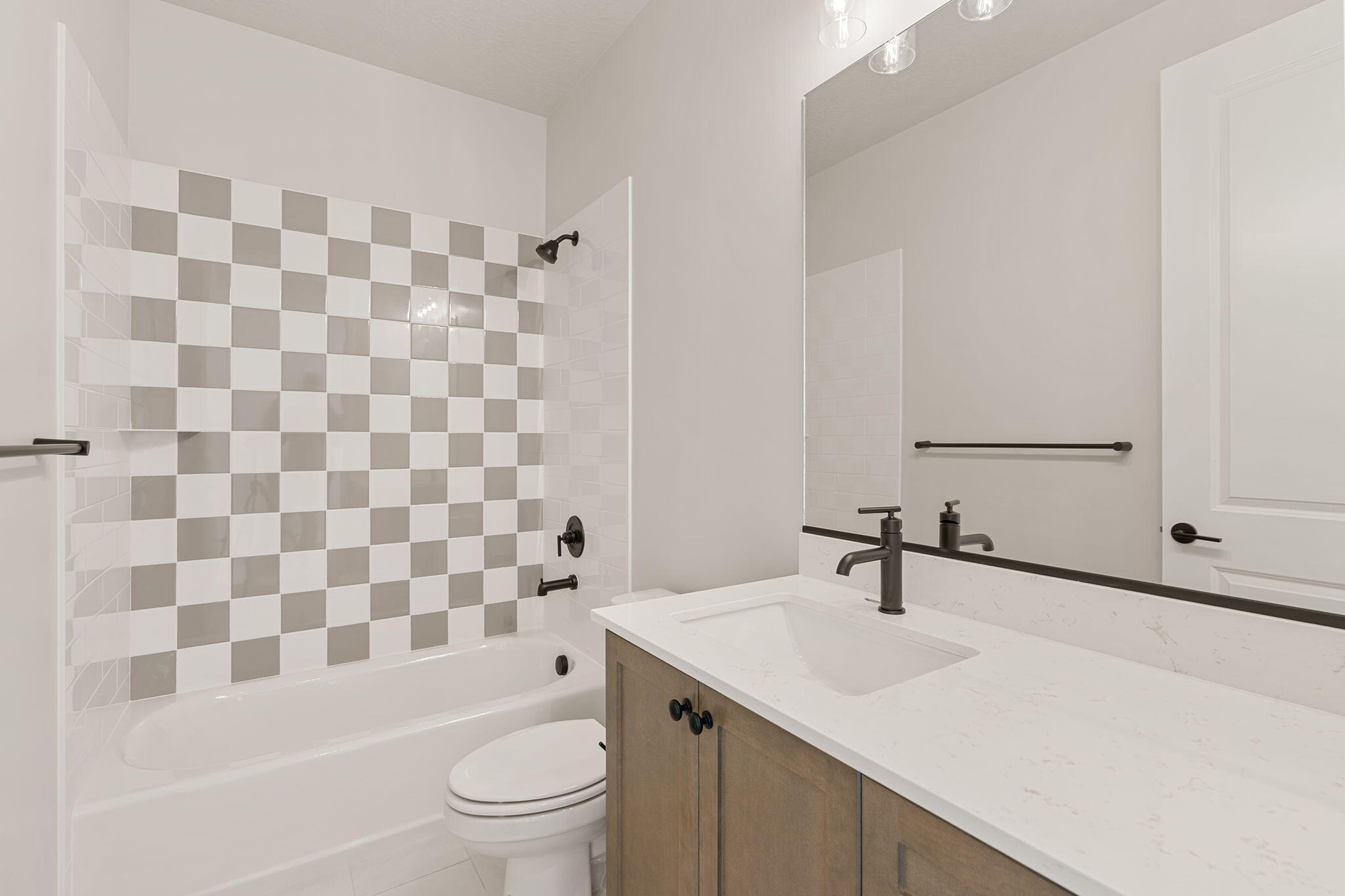 PIONEER POINTE - Residential