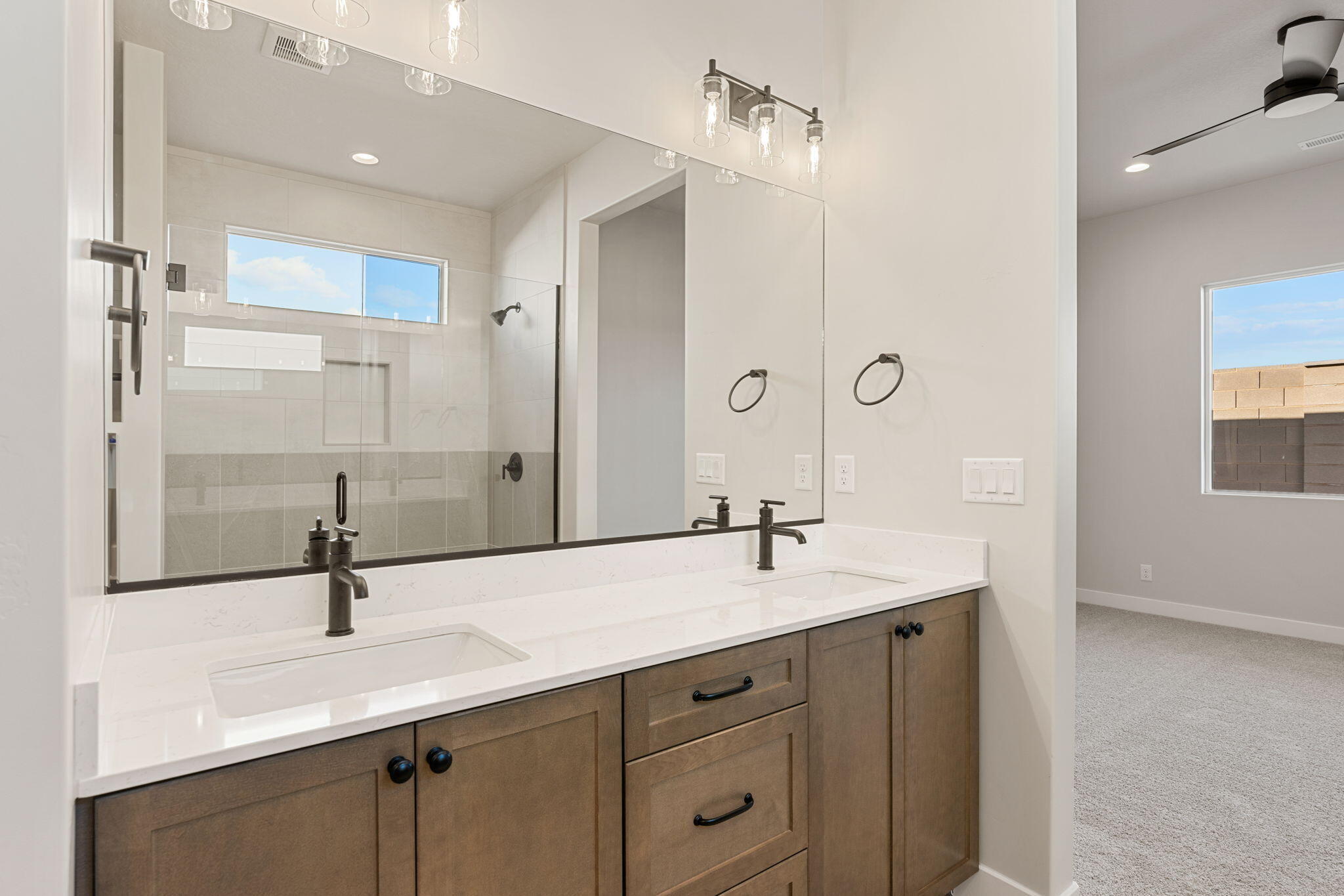 PIONEER POINTE - Residential