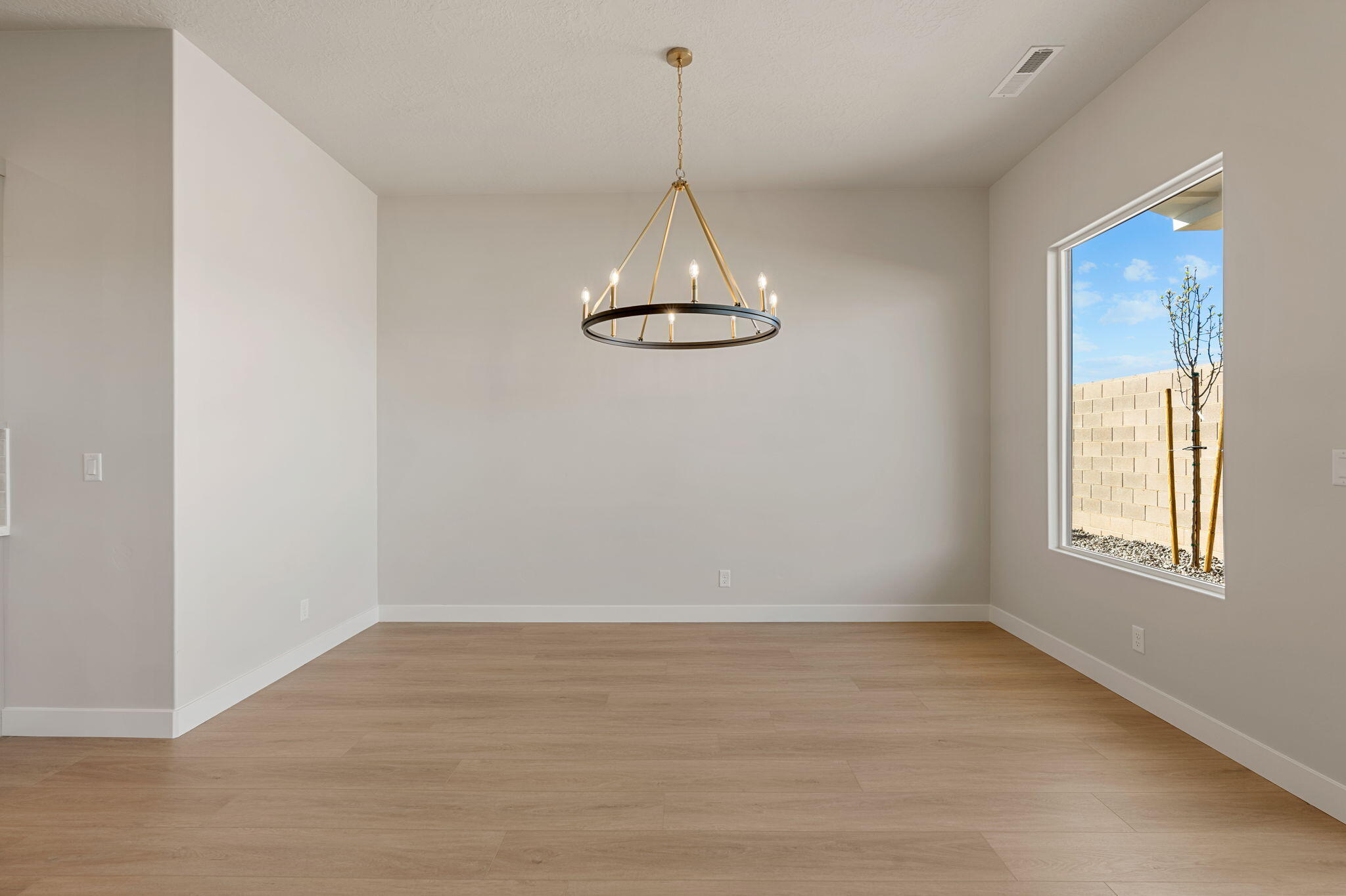 PIONEER POINTE - Residential