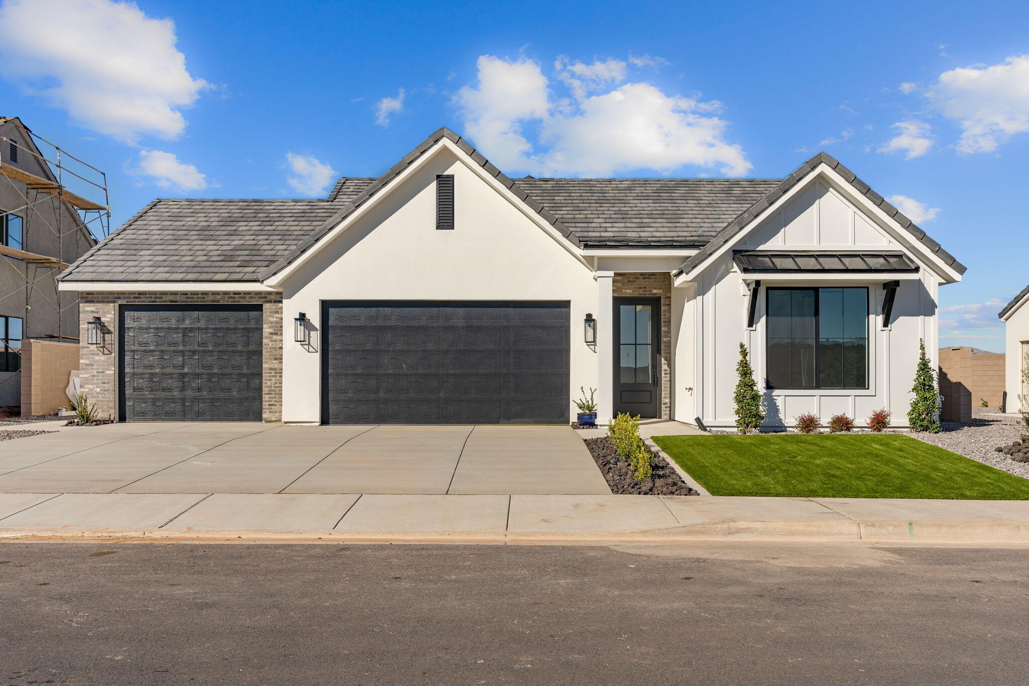 PIONEER POINTE - Residential