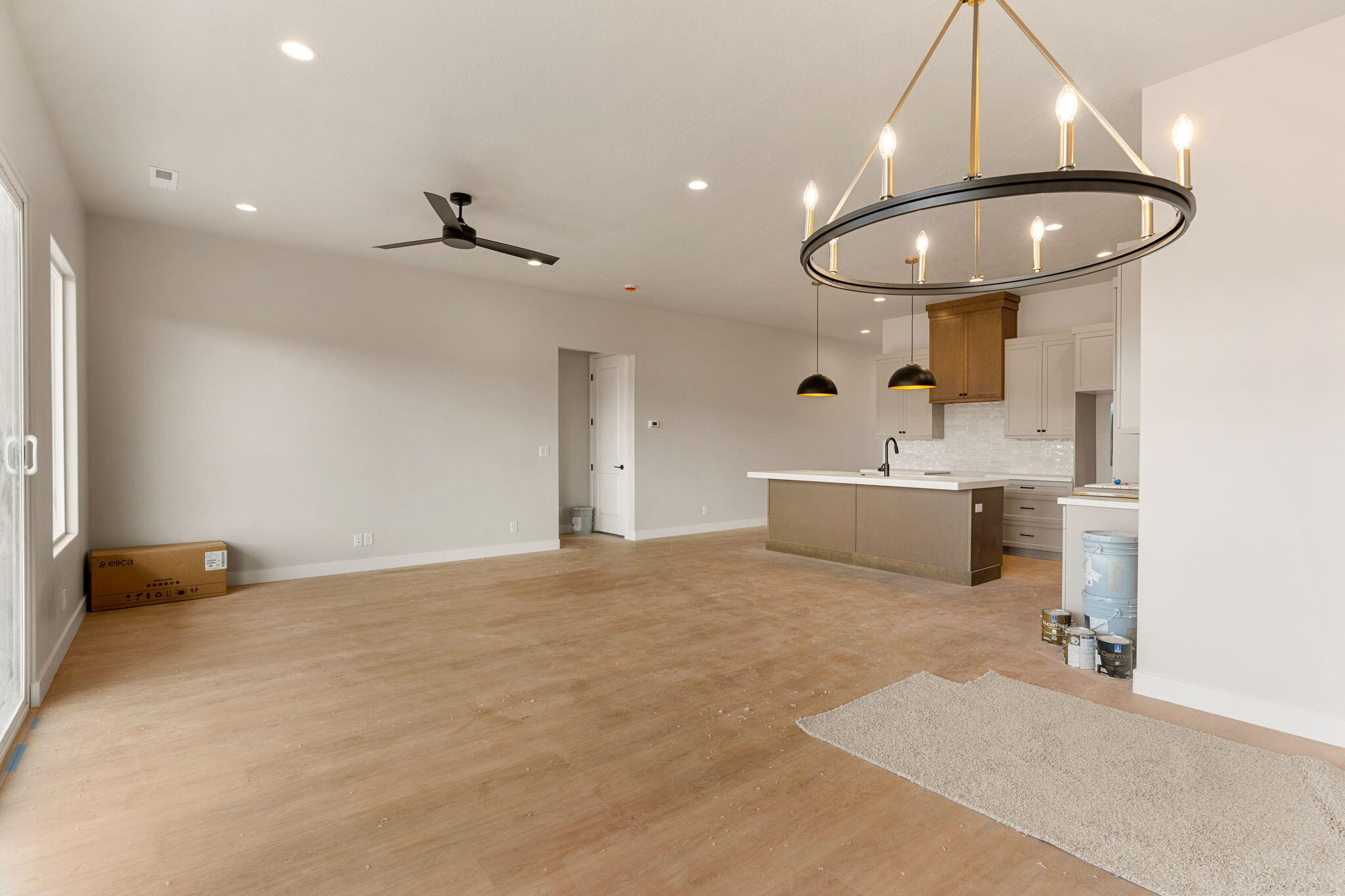 PIONEER POINTE - Residential