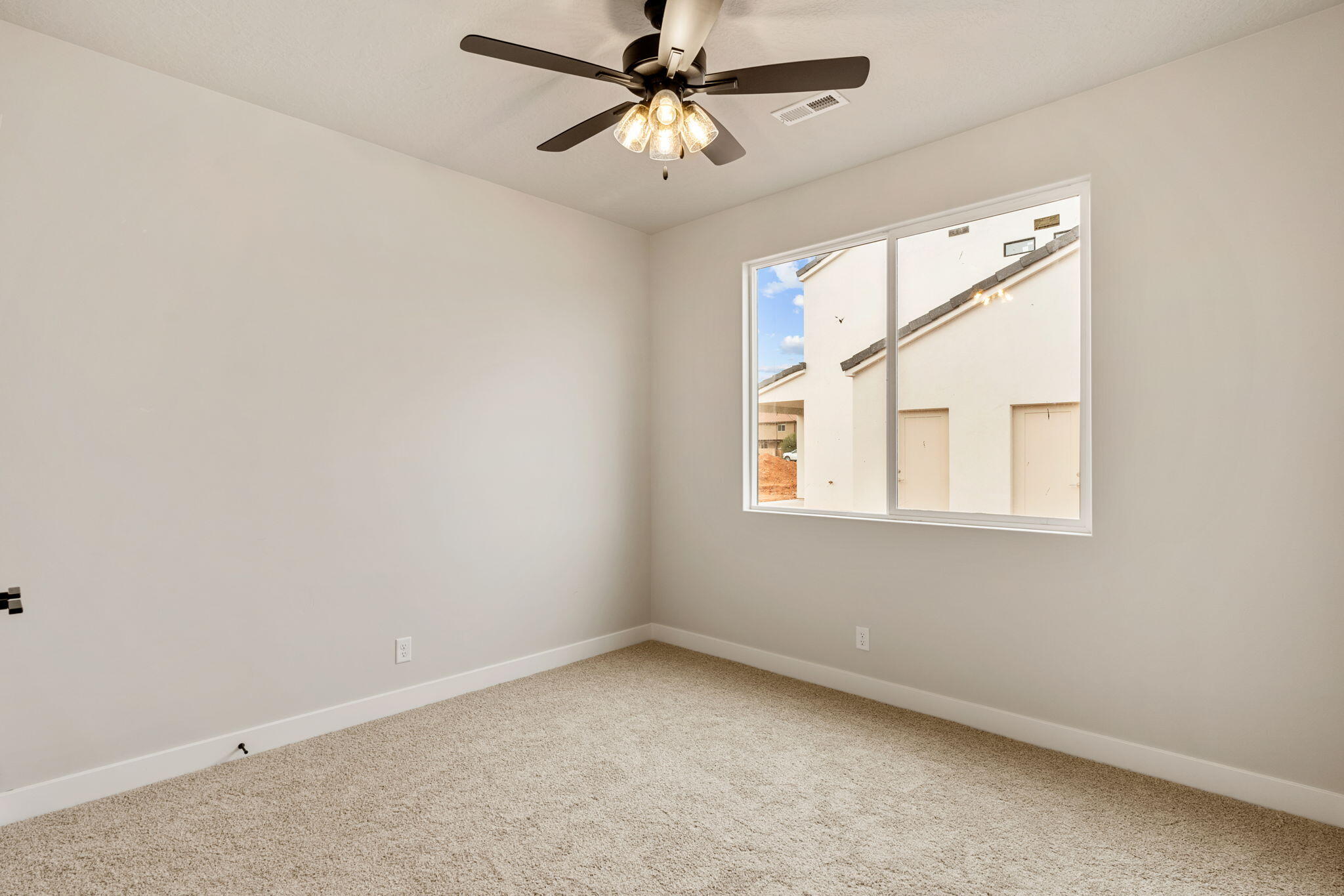 PIONEER POINTE - Residential