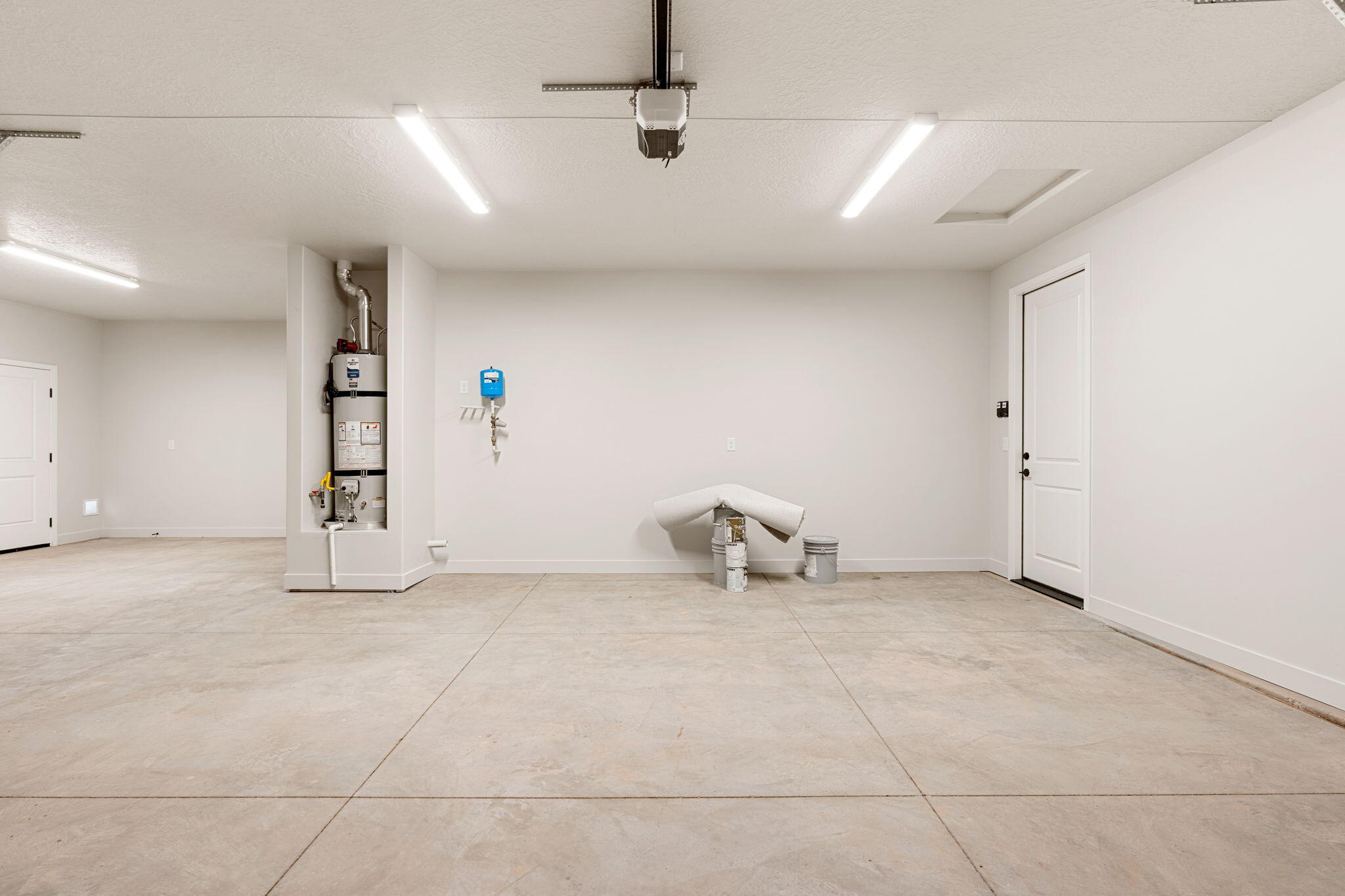 PIONEER POINTE - Residential