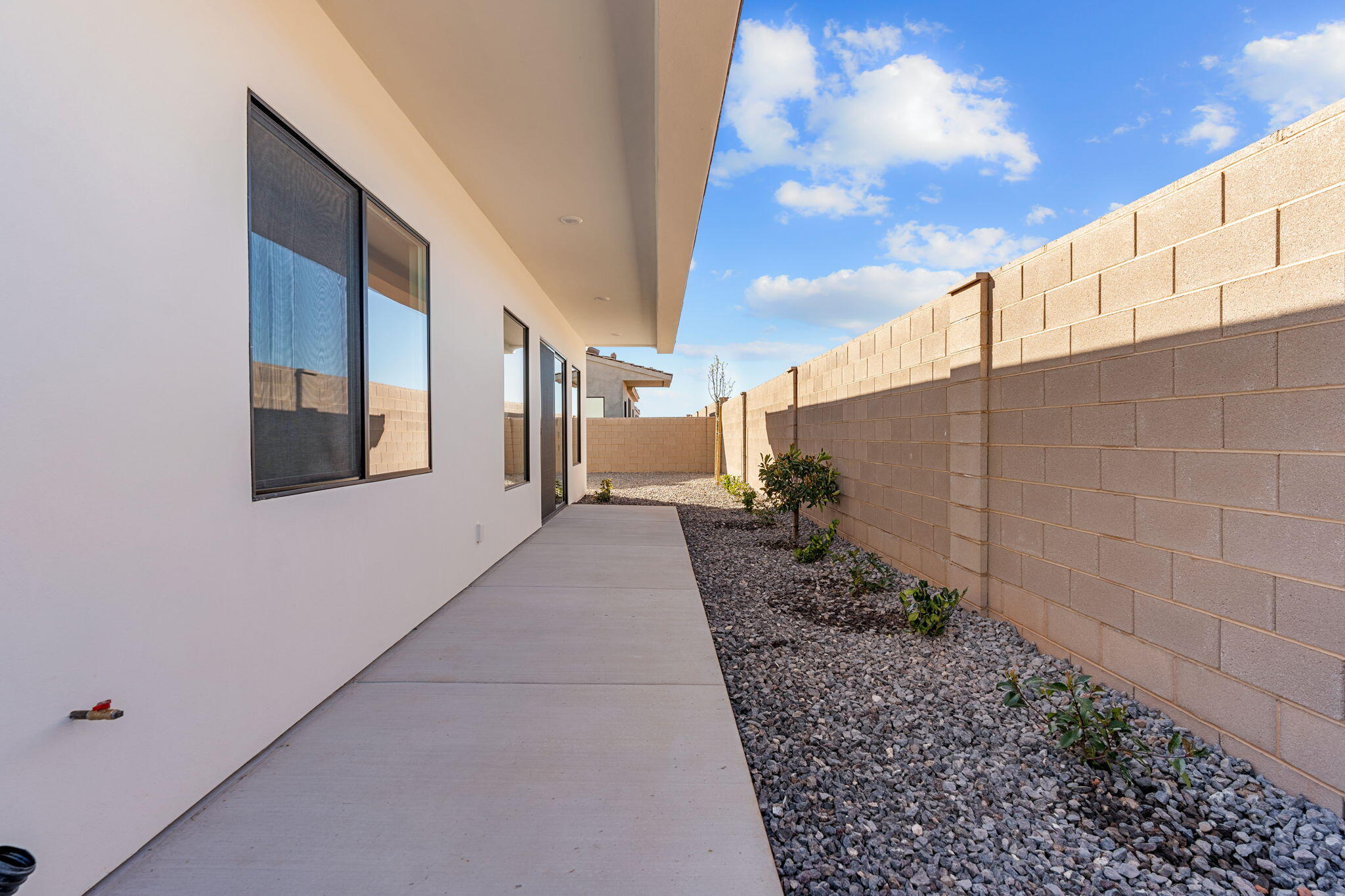 PIONEER POINTE - Residential