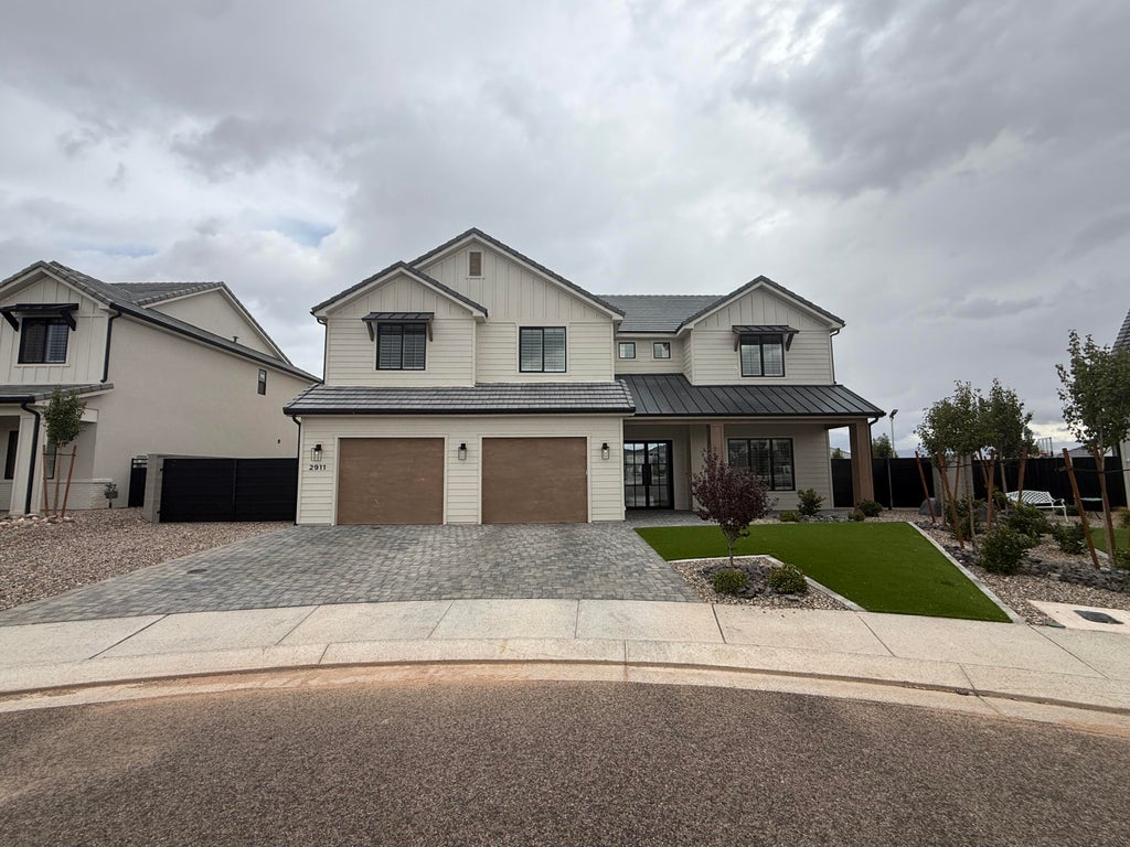 Photo of 2911 E Yavin Way, Saint George, UT 84790 (MLS # 26-277323)