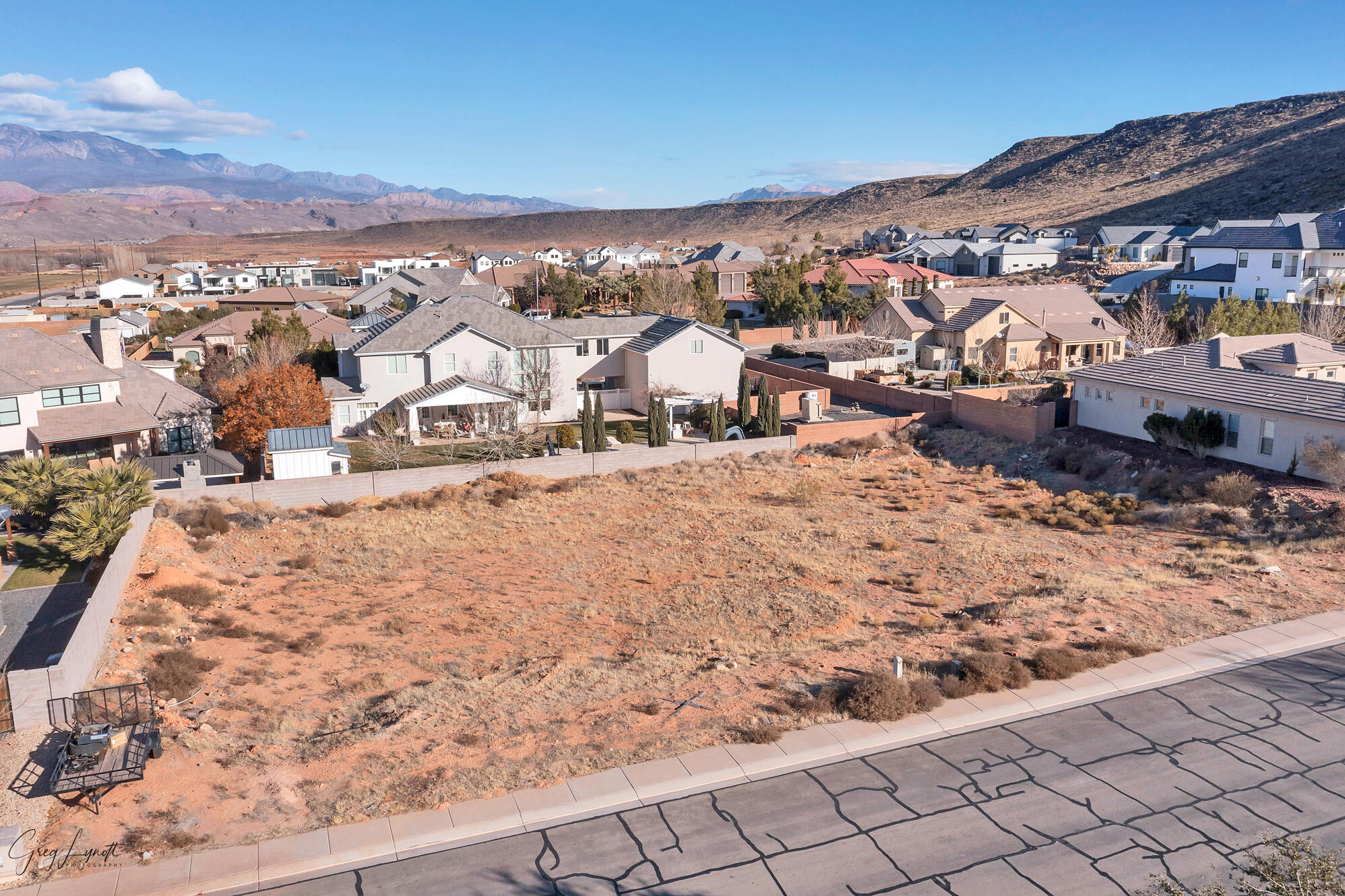 DIXIE SPRINGS - Land